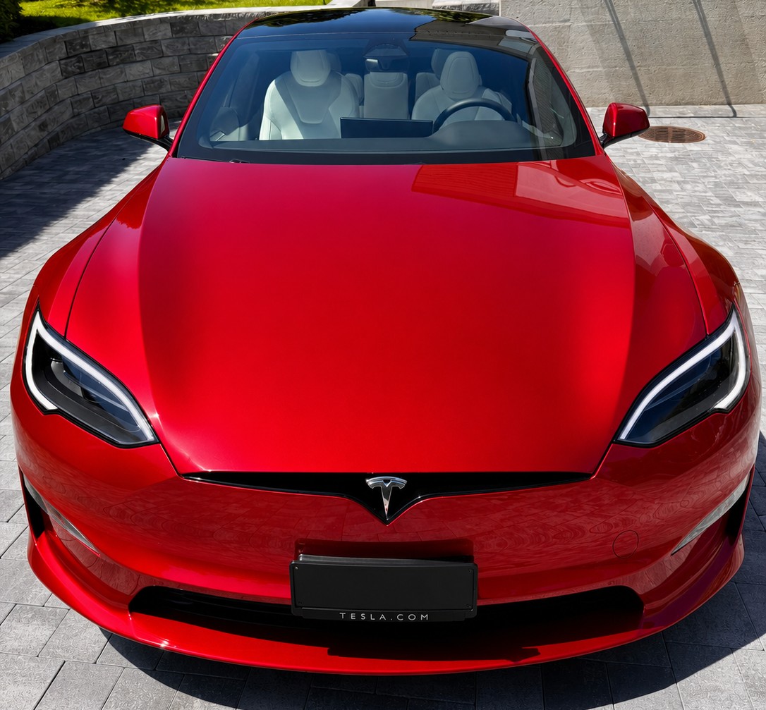 TESLA Model S 100 kWh Plaid Ultra Red-image-0