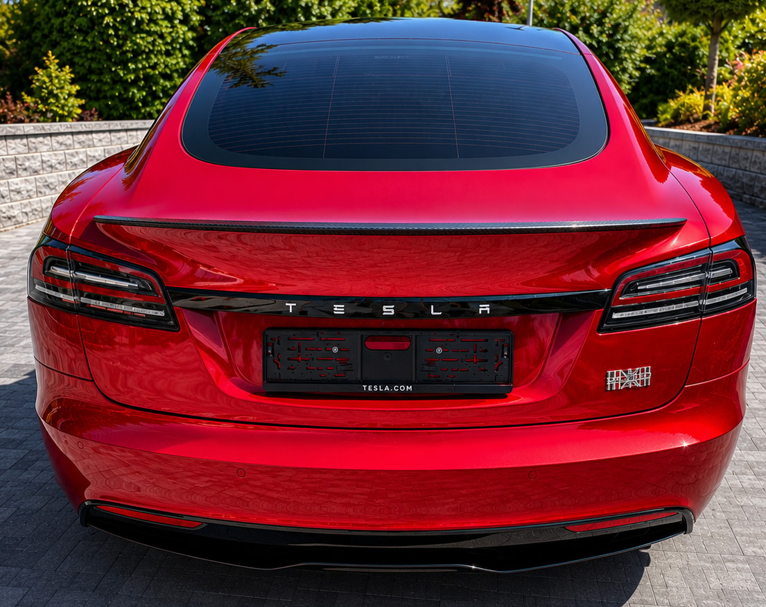 TESLA Model S 100 kWh Plaid Ultra Red-image-4