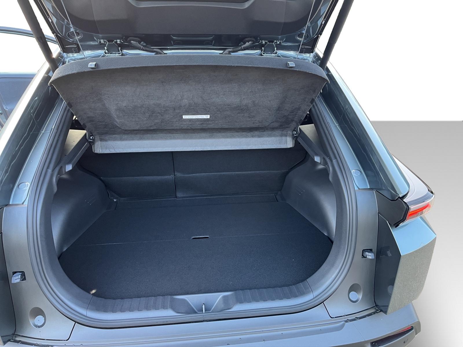 TOYOTA C-HR+ Style AWD-image-11