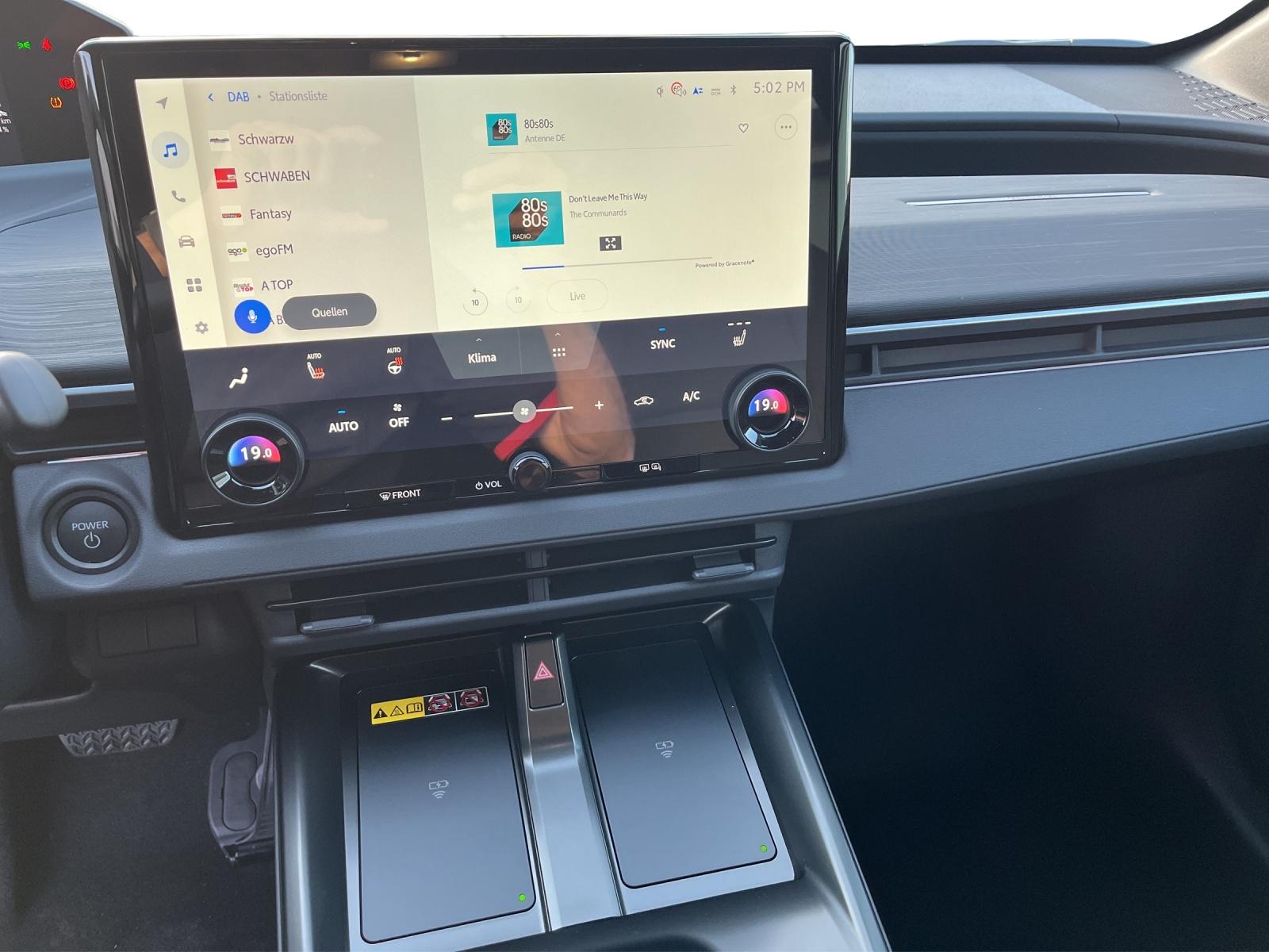 TOYOTA C-HR+ Style AWD-image-8