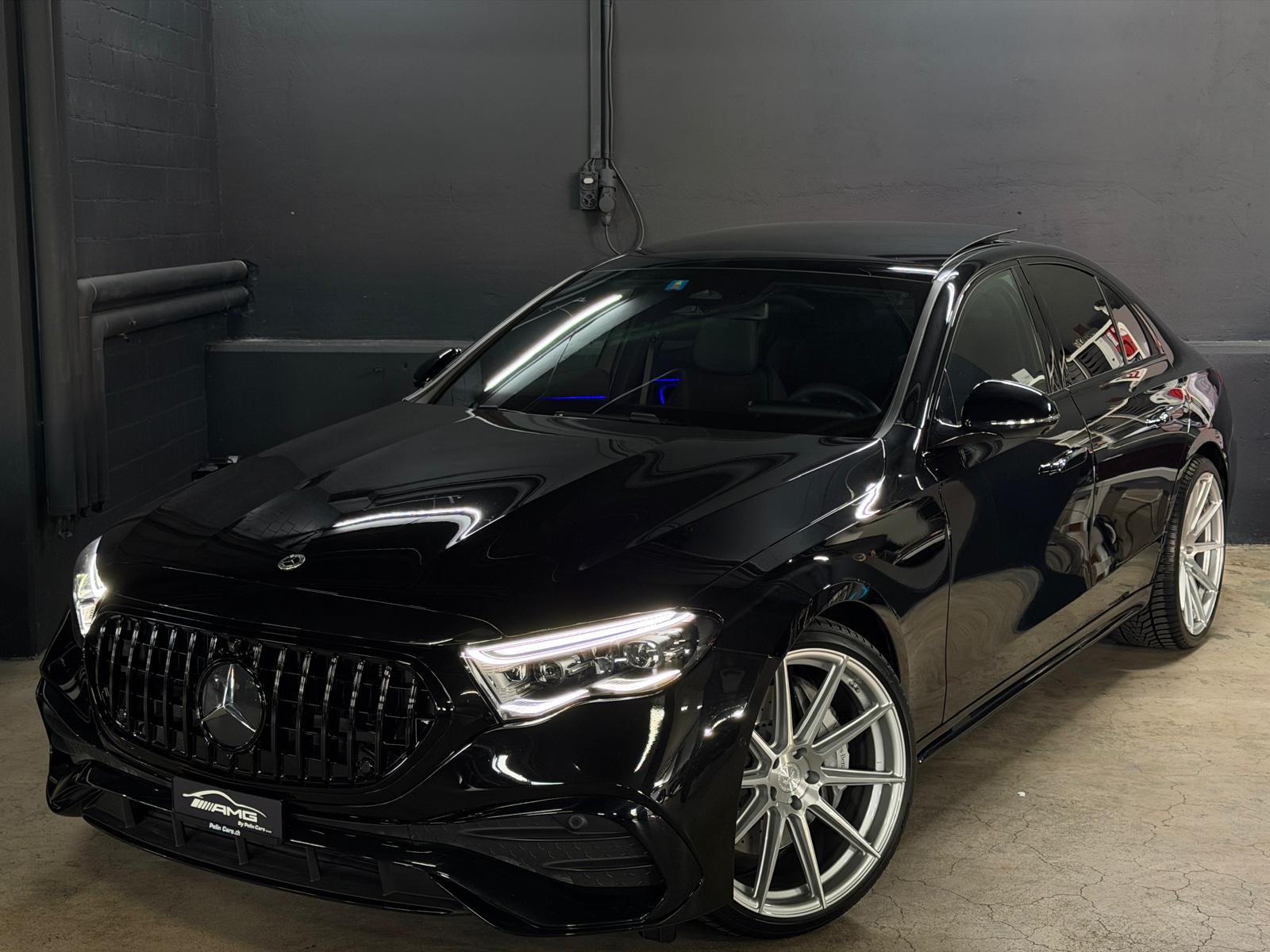 MERCEDES-BENZ E 200 AMG Bodykit 9G-Tronic Limited Black&Silver Performance 5 Jahre Werksgarantie & Gratisservice-showroom-element-1