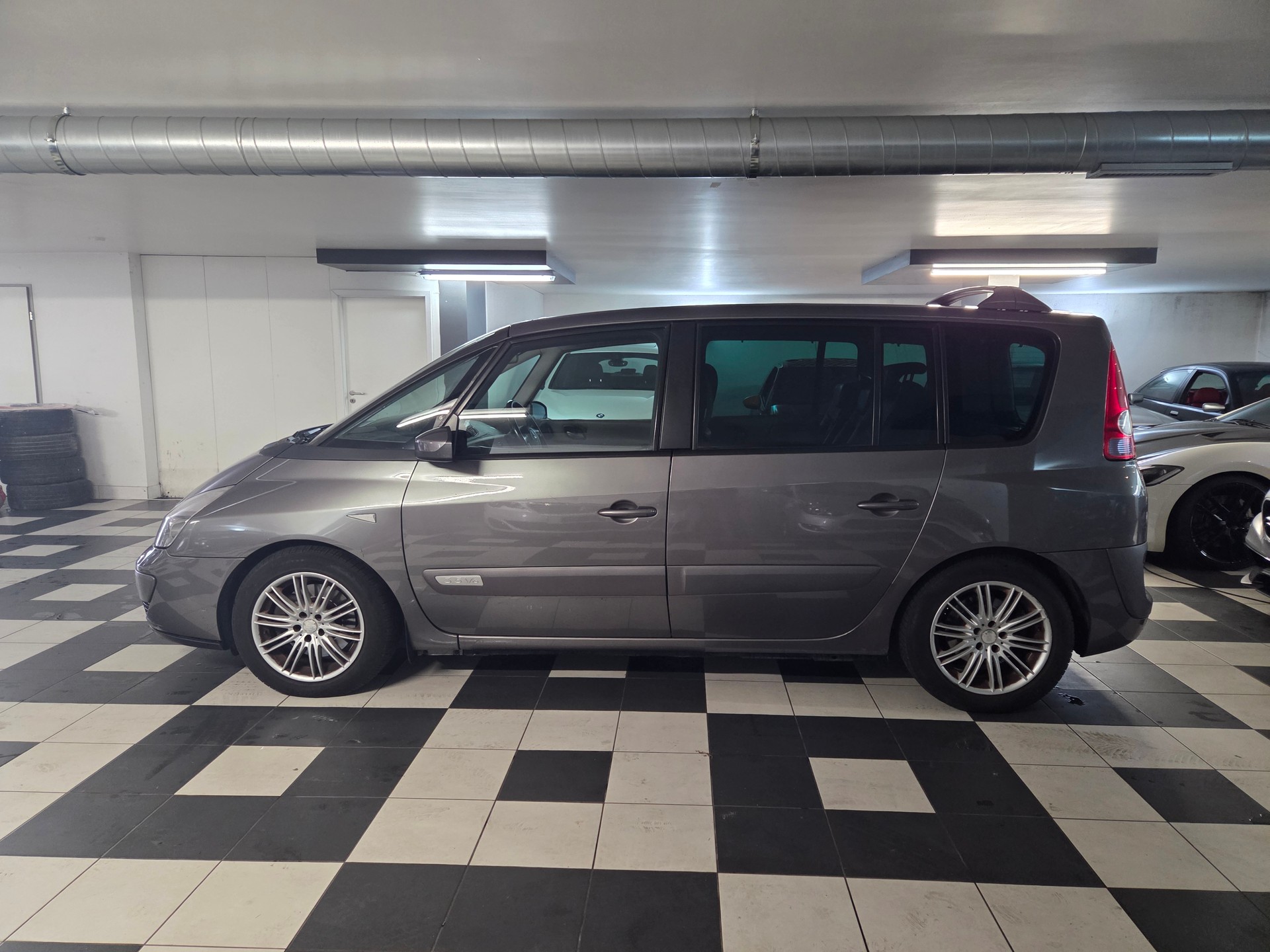 RENAULT Espace 3.5 V6 Dynamique Automatic-image-1