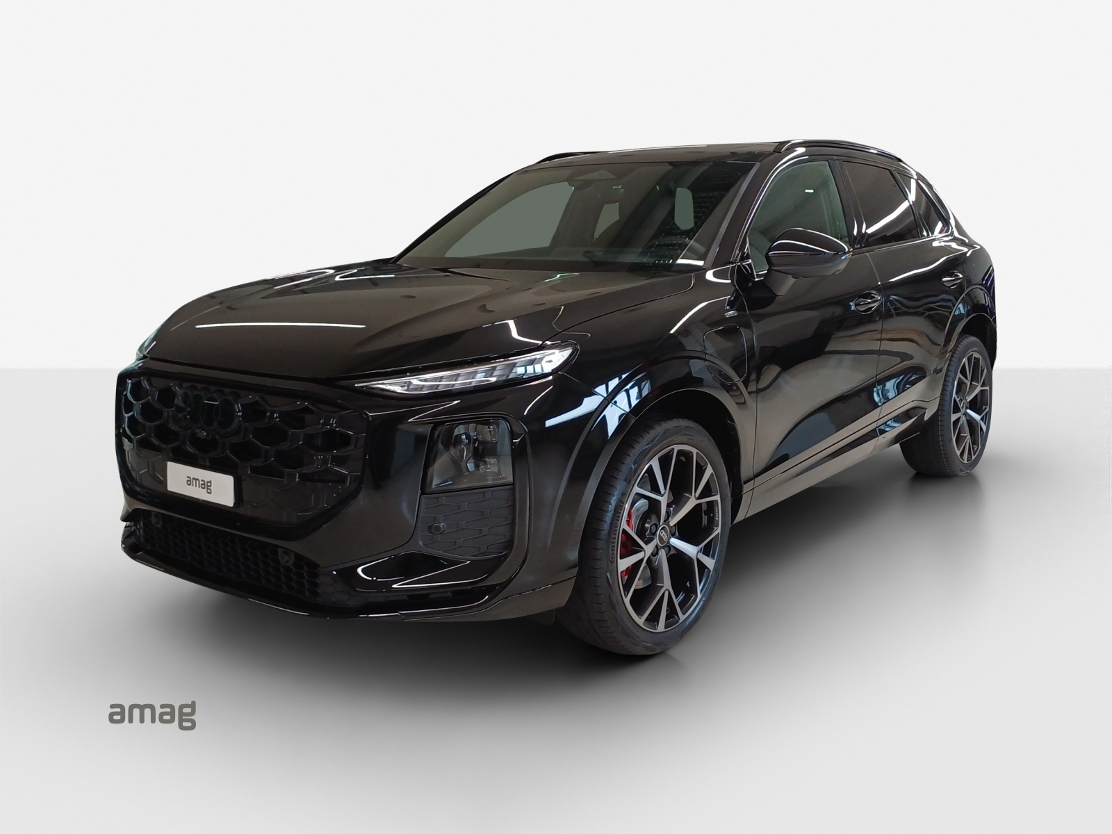 AUDI Q3 SUV e-hybrid 200 kW S tronig-image-0