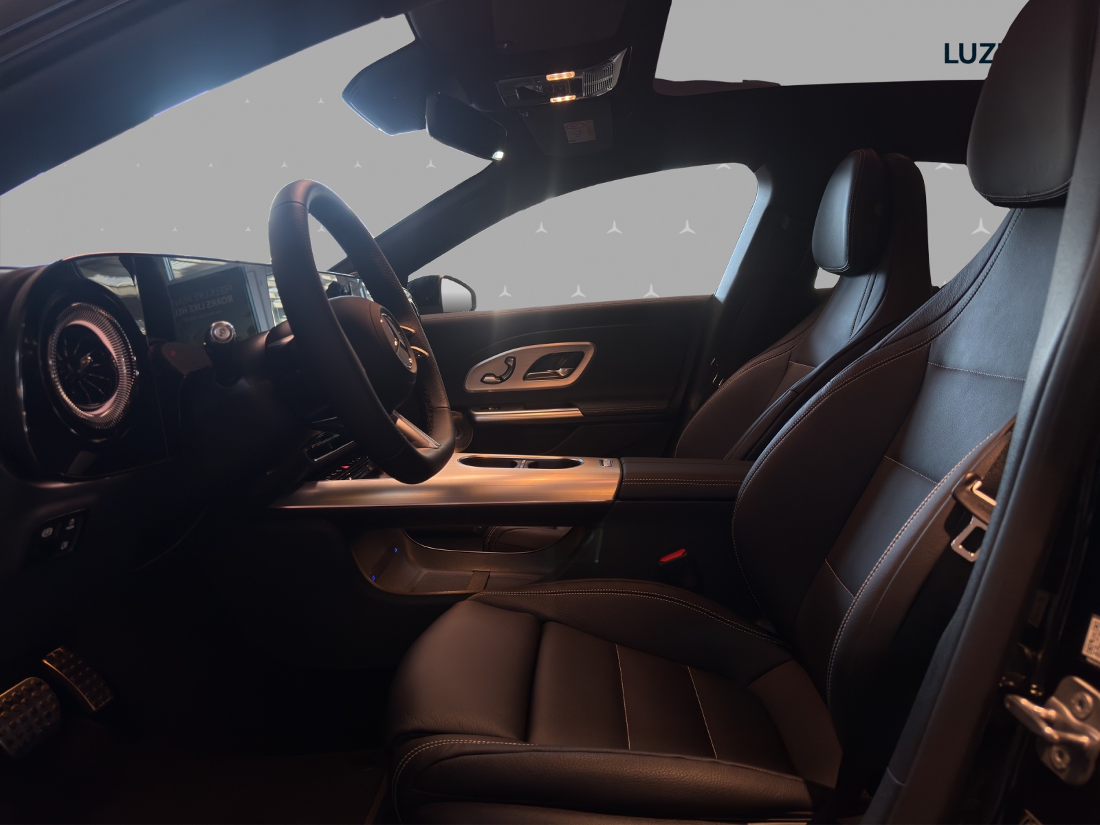 MERCEDES-BENZ CLA Shooting Brake 350 4Matic 85 kWh EQ-image-7