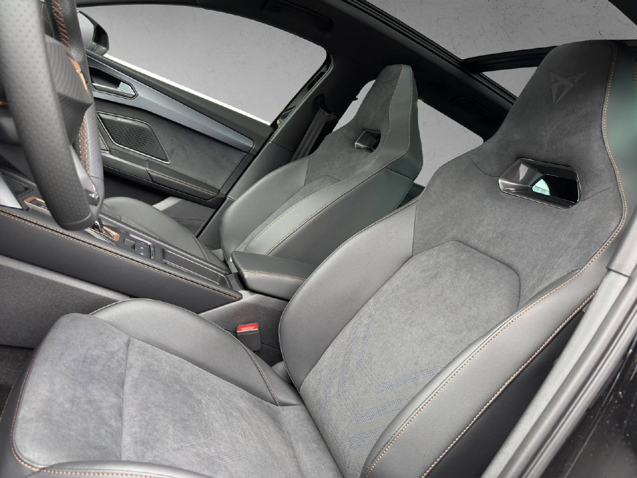 CUPRA Leon ST 2.0 TSI 333 Prime Edition VZ 4Drive DSG-image-11