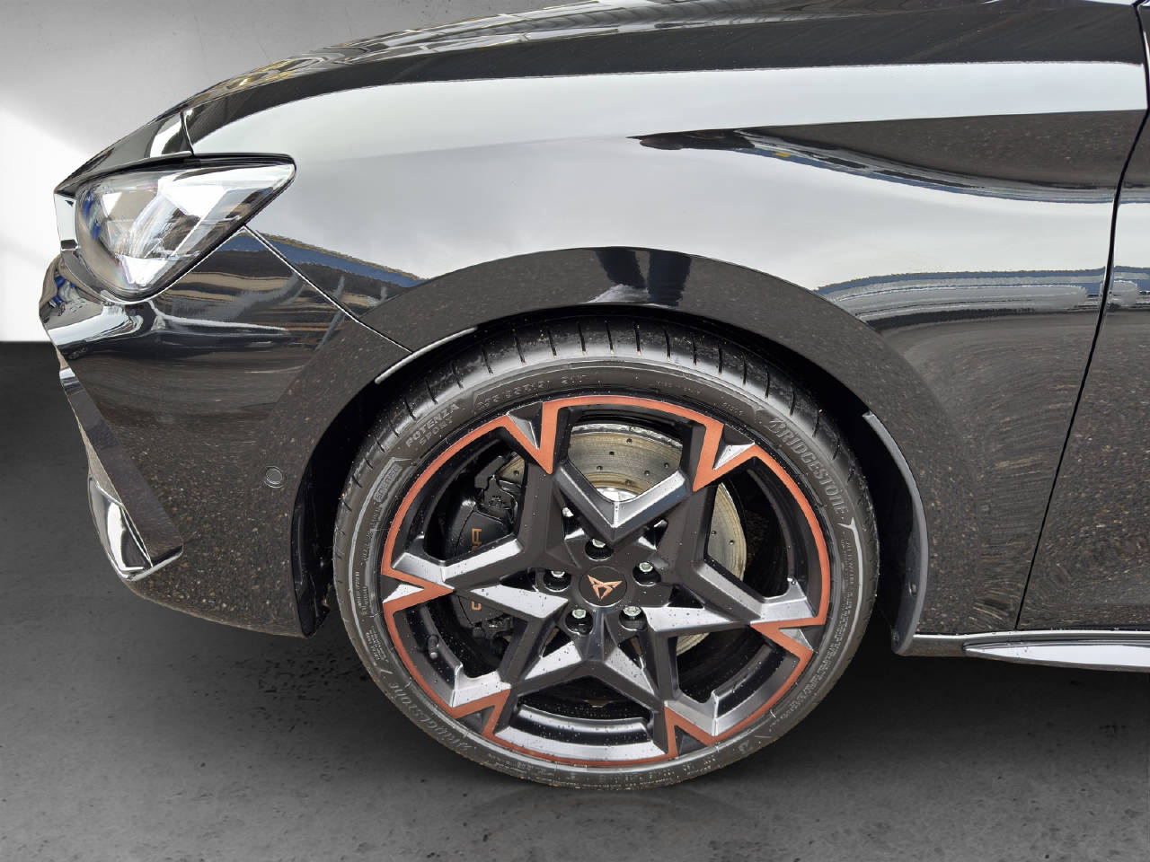 CUPRA Leon ST 2.0 TSI 333 Prime Edition VZ 4Drive DSG-image-5