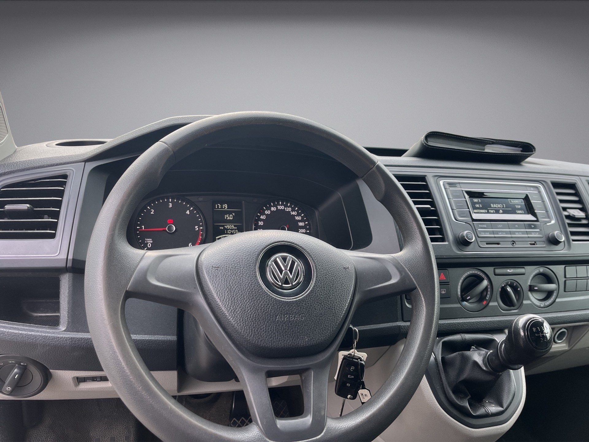 VW T6 2.0 TDI Entry-image-9