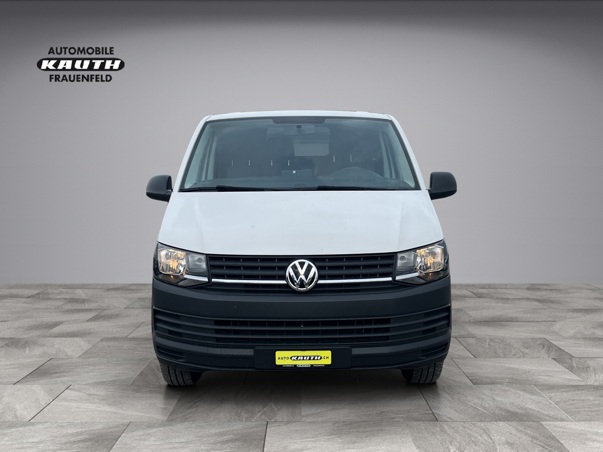 VW T6 2.0 TDI Entry-showroom-element-3