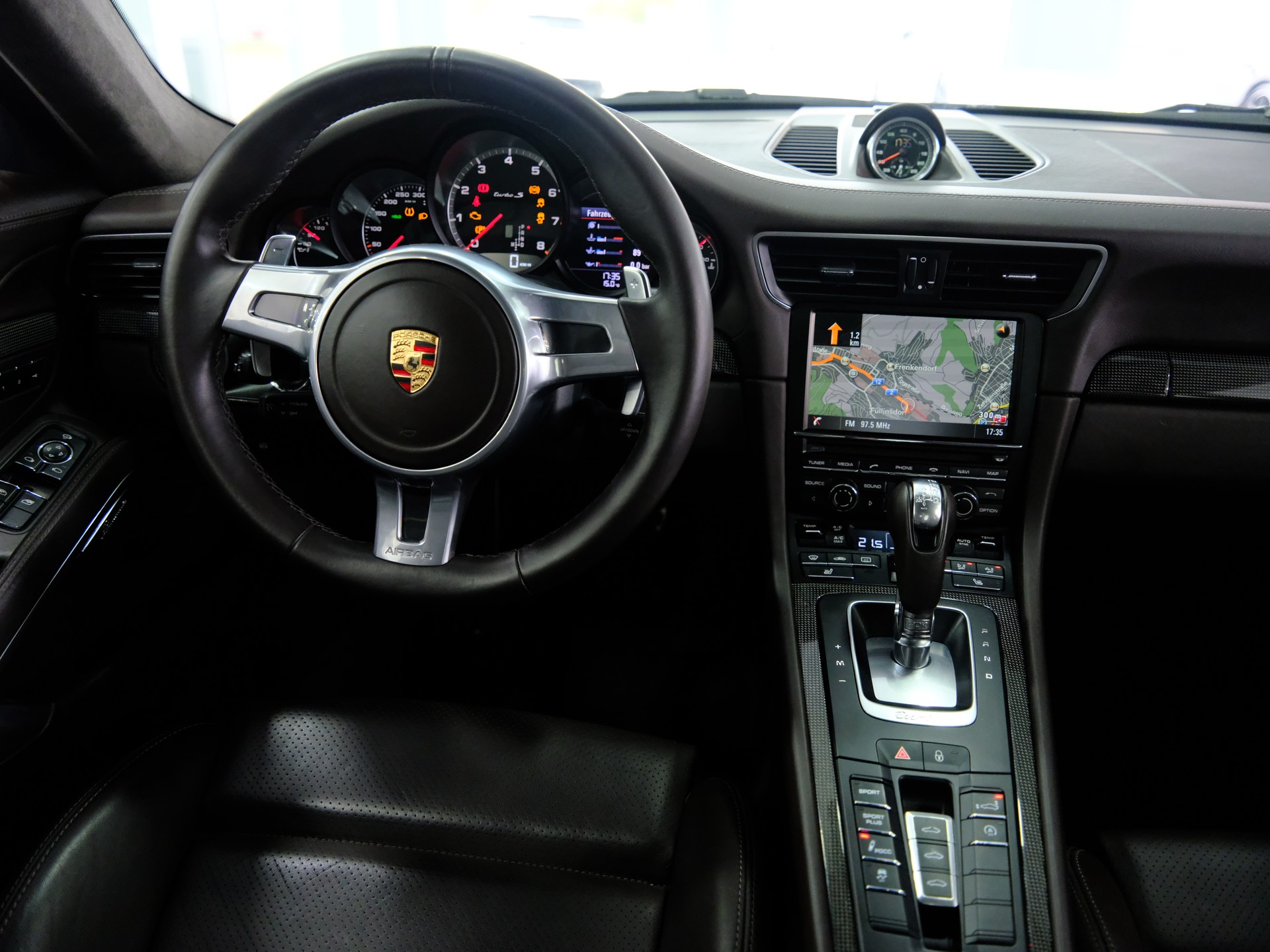 PORSCHE 911 Turbo S PDK-image-12