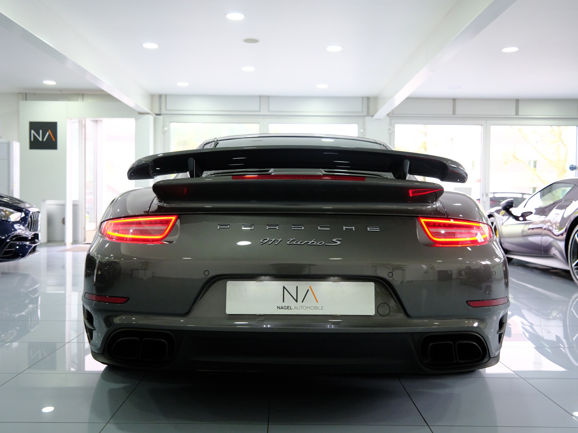 PORSCHE 911 Turbo S PDK-image-5