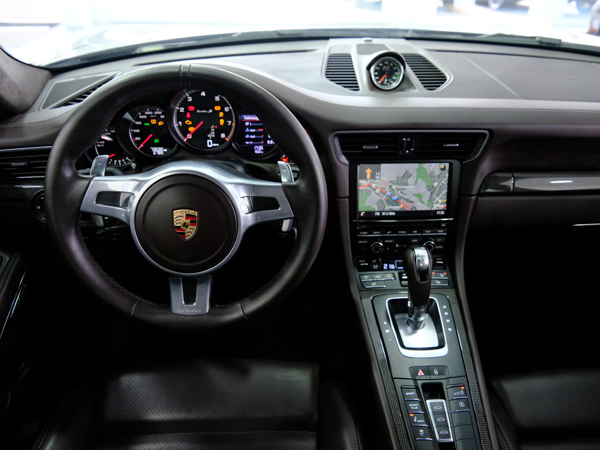 PORSCHE 911 Turbo S PDK-image-11