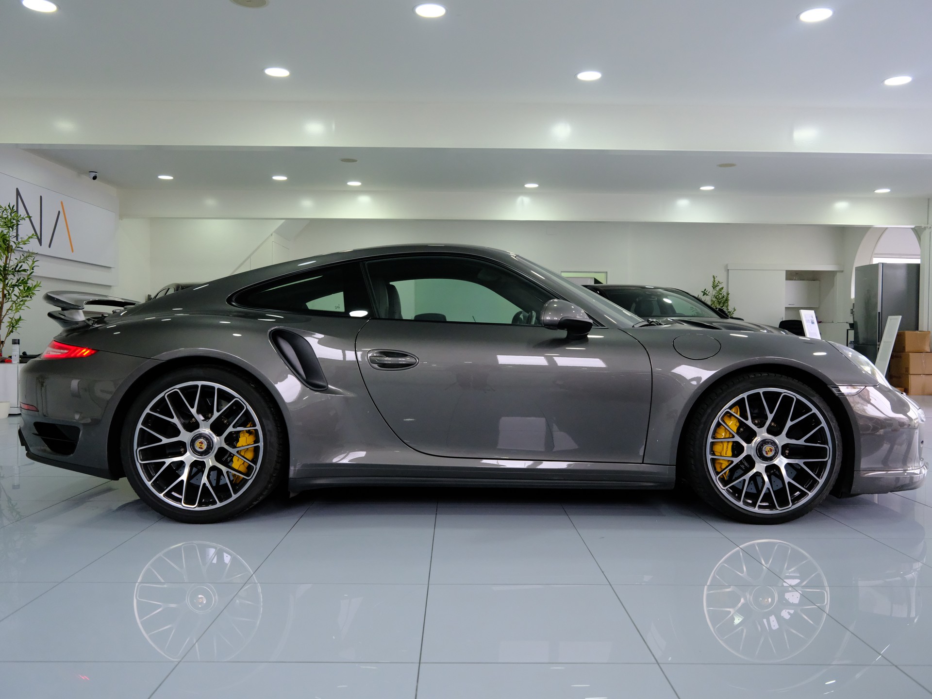 PORSCHE 911 Turbo S PDK-image-7
