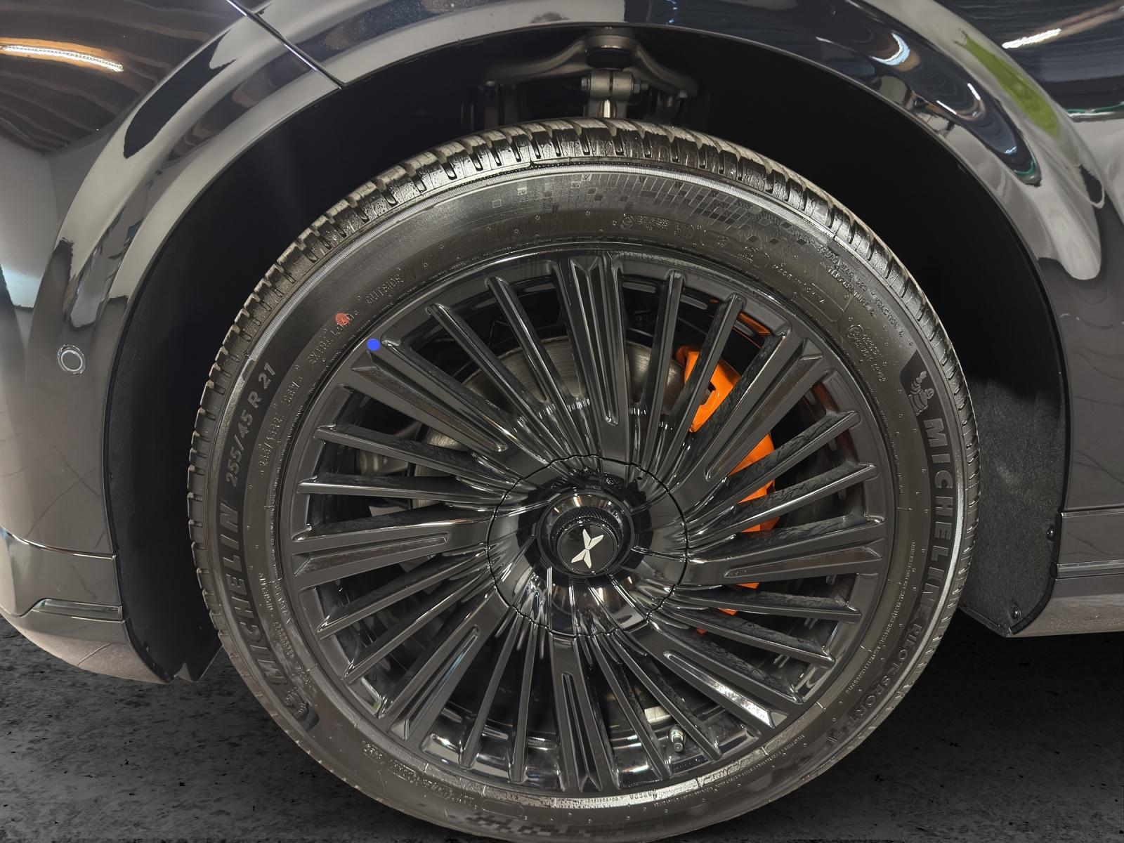 XPENG G9 Performance AWD-image-8