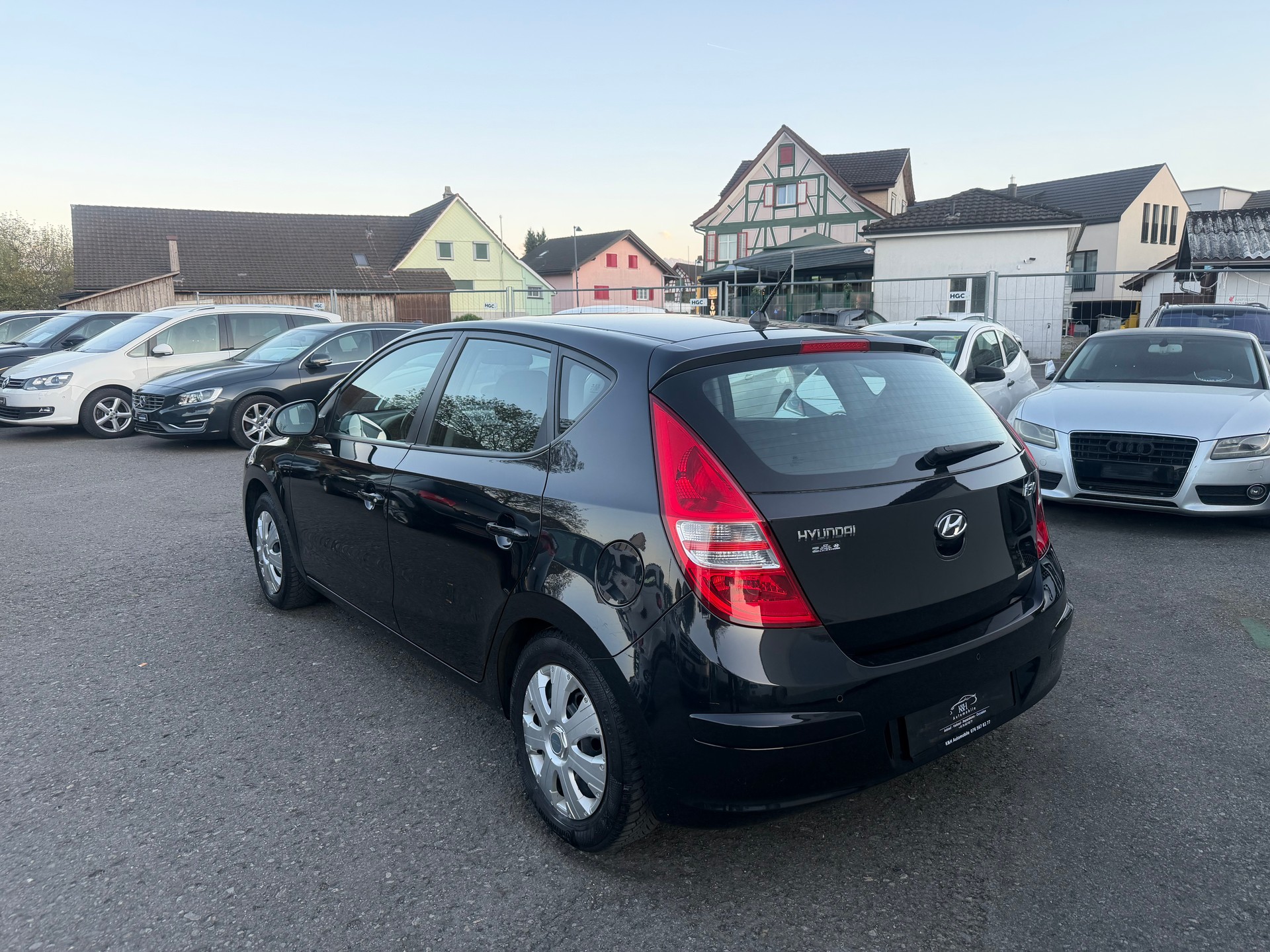 HYUNDAI i30 1.6 Swiss Plus Edition-image-5