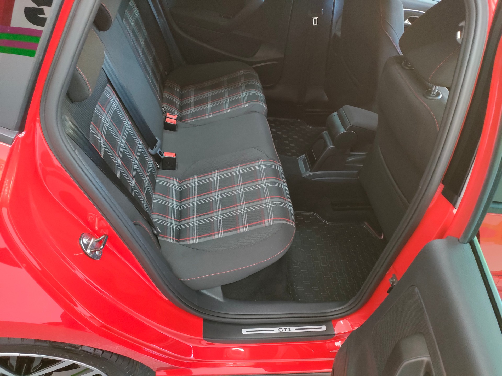 VW Polo 1.8 TSI GTI DSG-image-11
