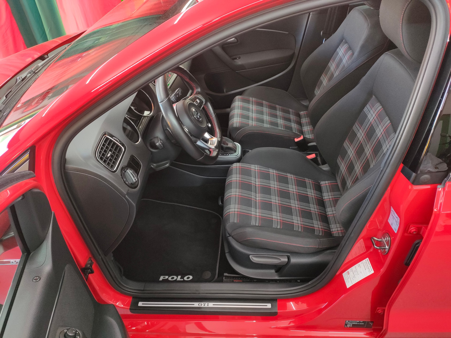 VW Polo 1.8 TSI GTI DSG-image-9