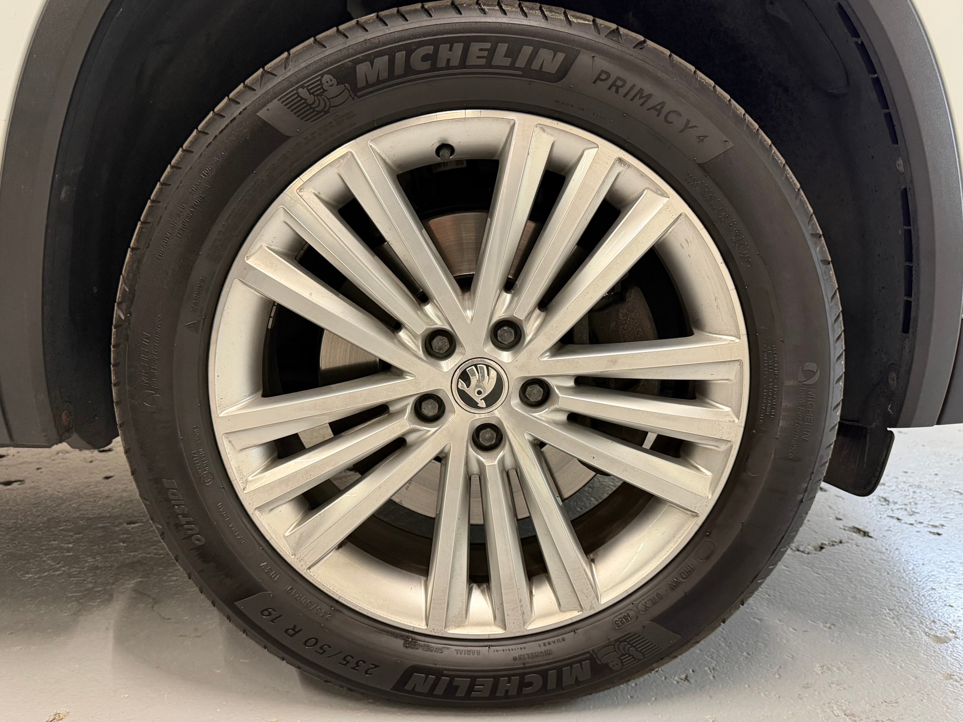 SKODA Kodiaq 2.0 TDI CR Ambition 4x4 DSG 7 Plätzer frisch ab MFK & Service-image-8