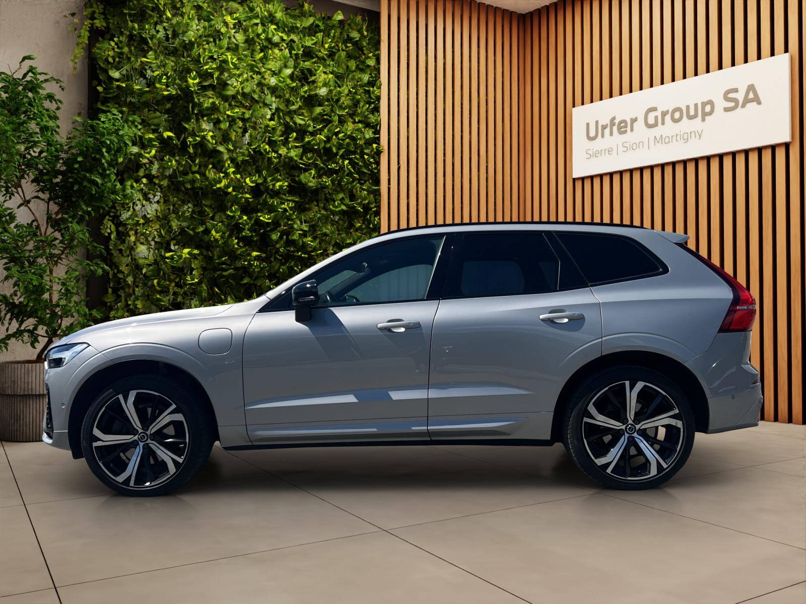 VOLVO XC60 T6 eAWD R-Design Geartronic (CH)-image-2