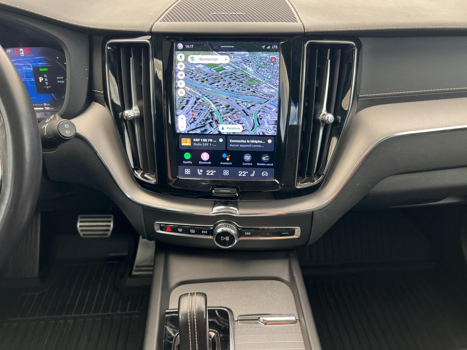 VOLVO XC60 T6 eAWD R-Design Geartronic (CH)-image-15