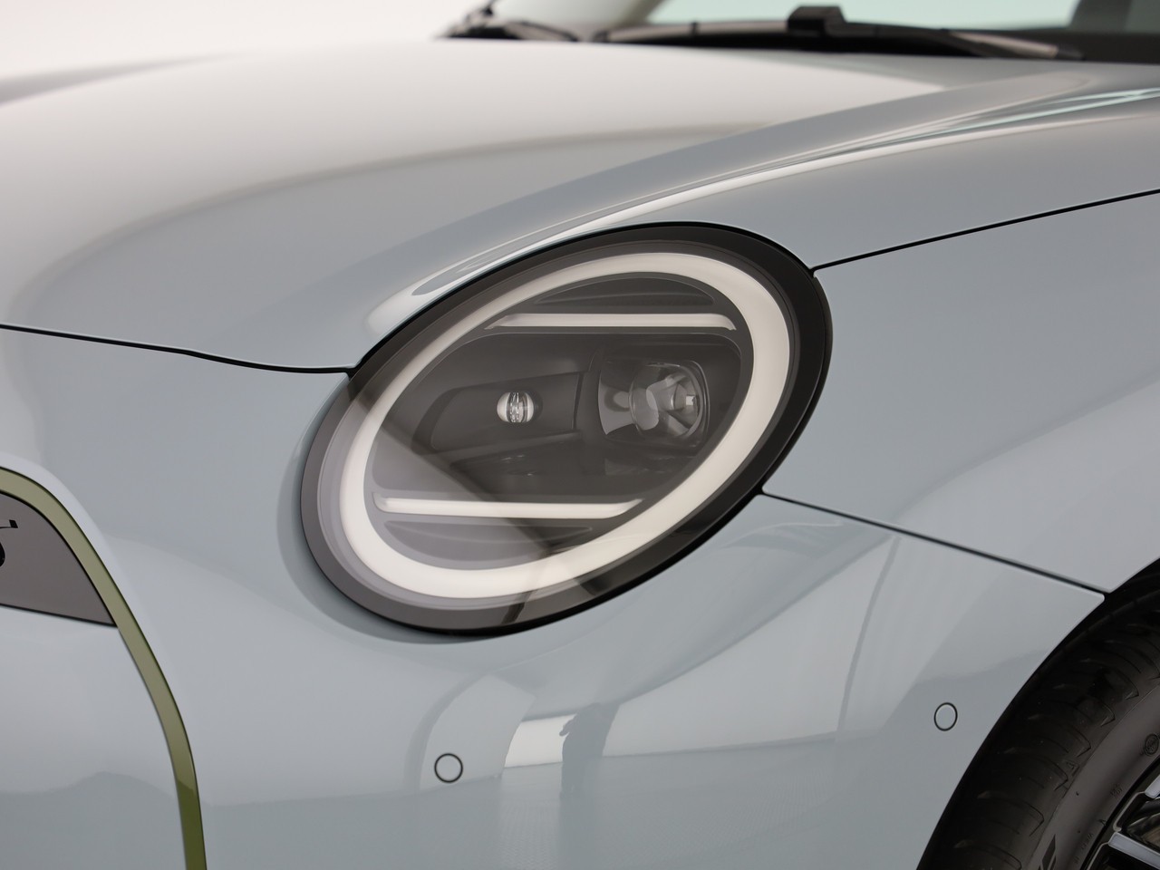 MINI Cooper SE-image-4