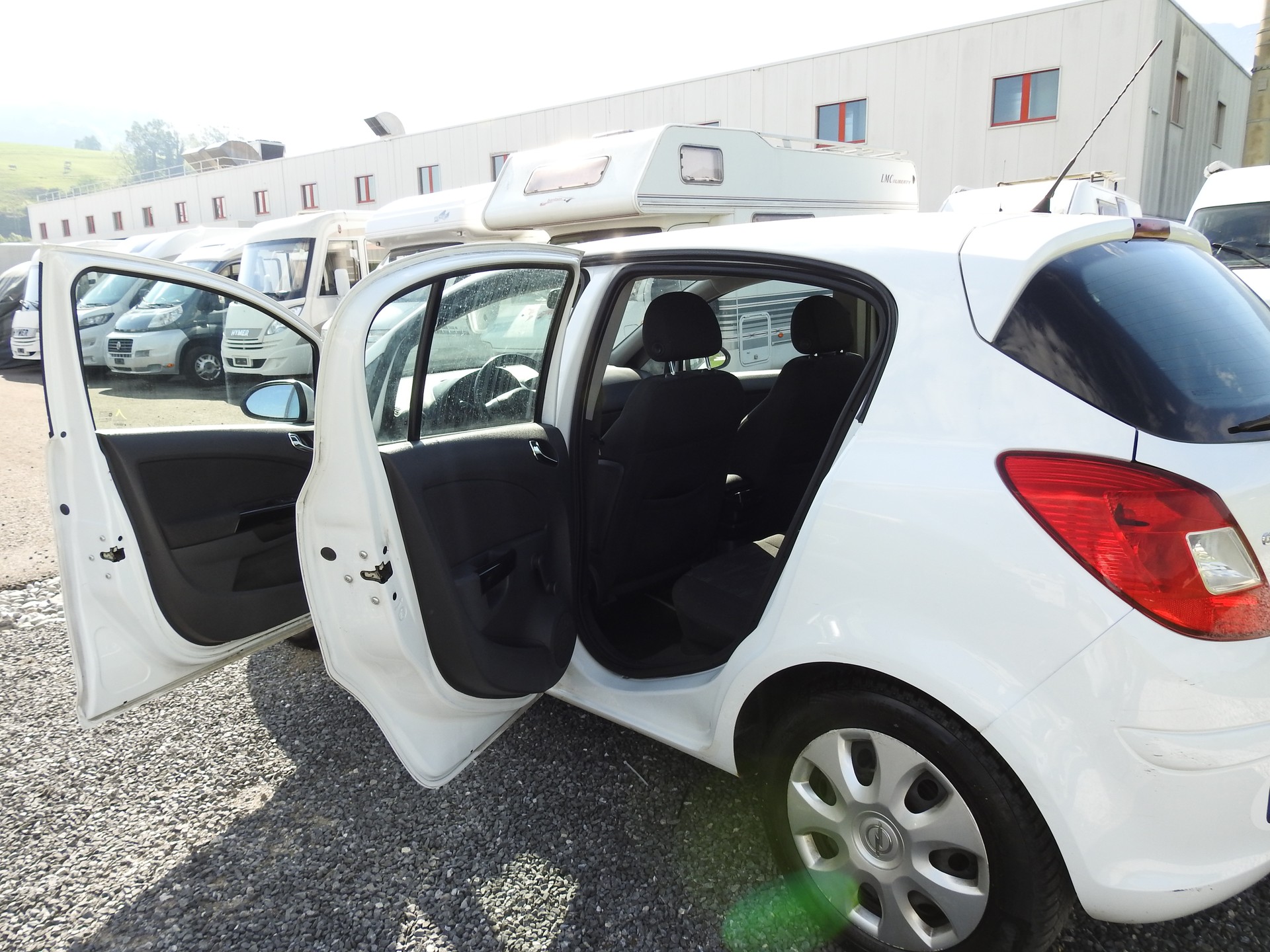 OPEL Corsa 1.2 TP Enjoy-image-14