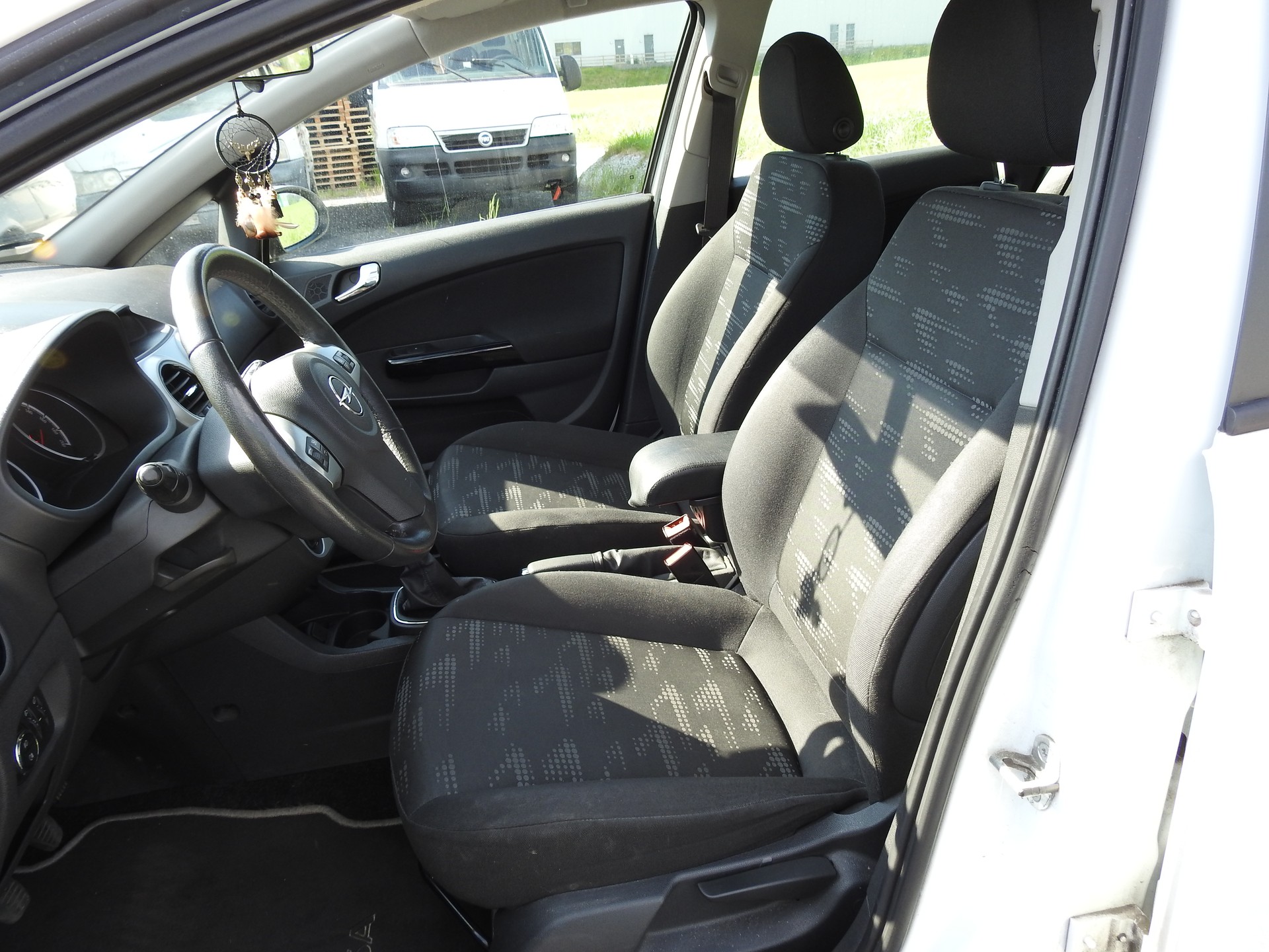 OPEL Corsa 1.2 TP Enjoy-image-12