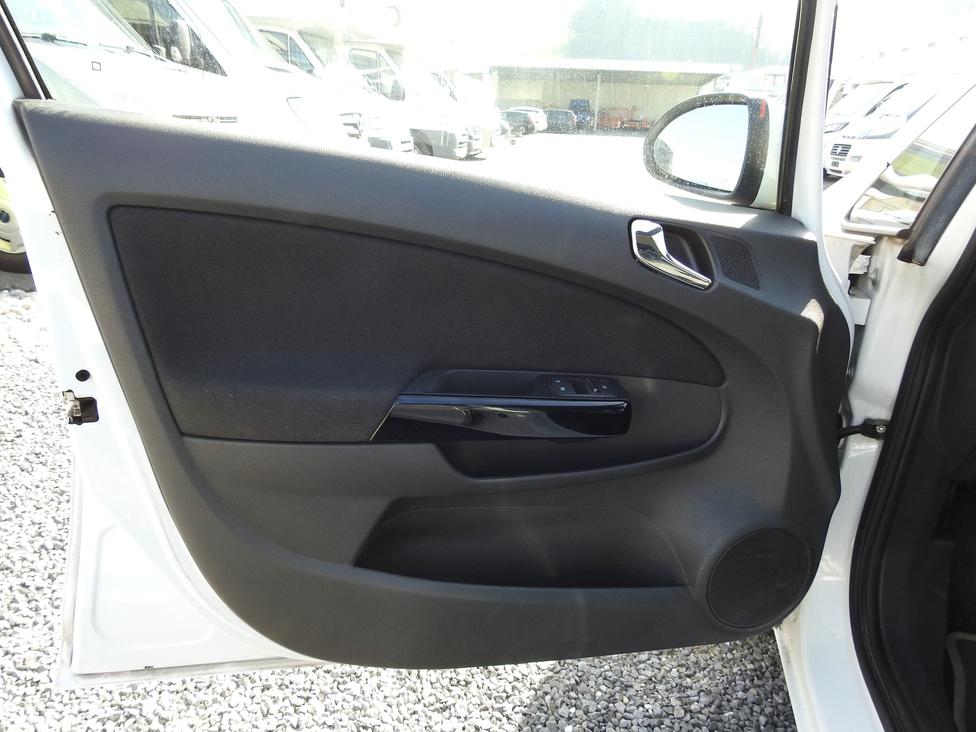 OPEL Corsa 1.2 TP Enjoy-image-9