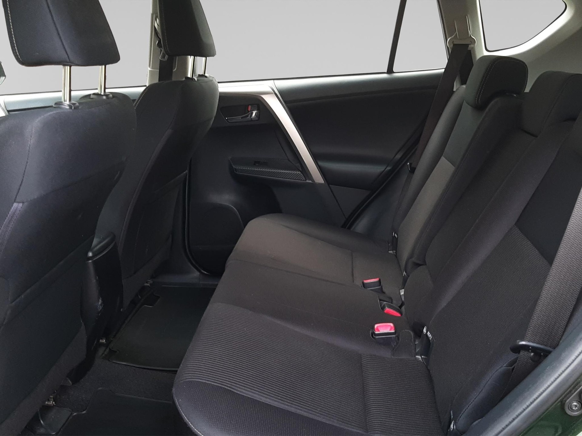 TOYOTA RAV4 2.2 D-CAT 150 Sol-image-12
