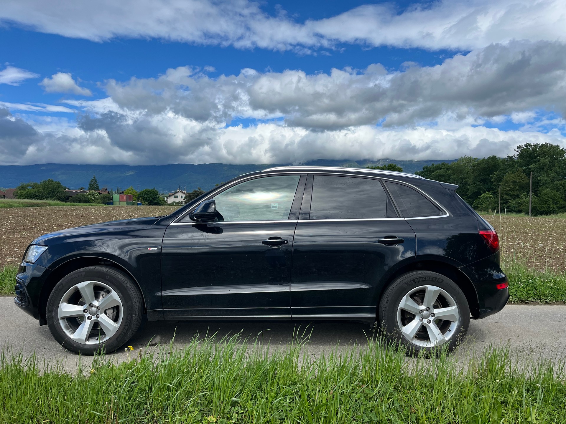 AUDI Q5 2.0 TFSI quattro S-Line-image-5
