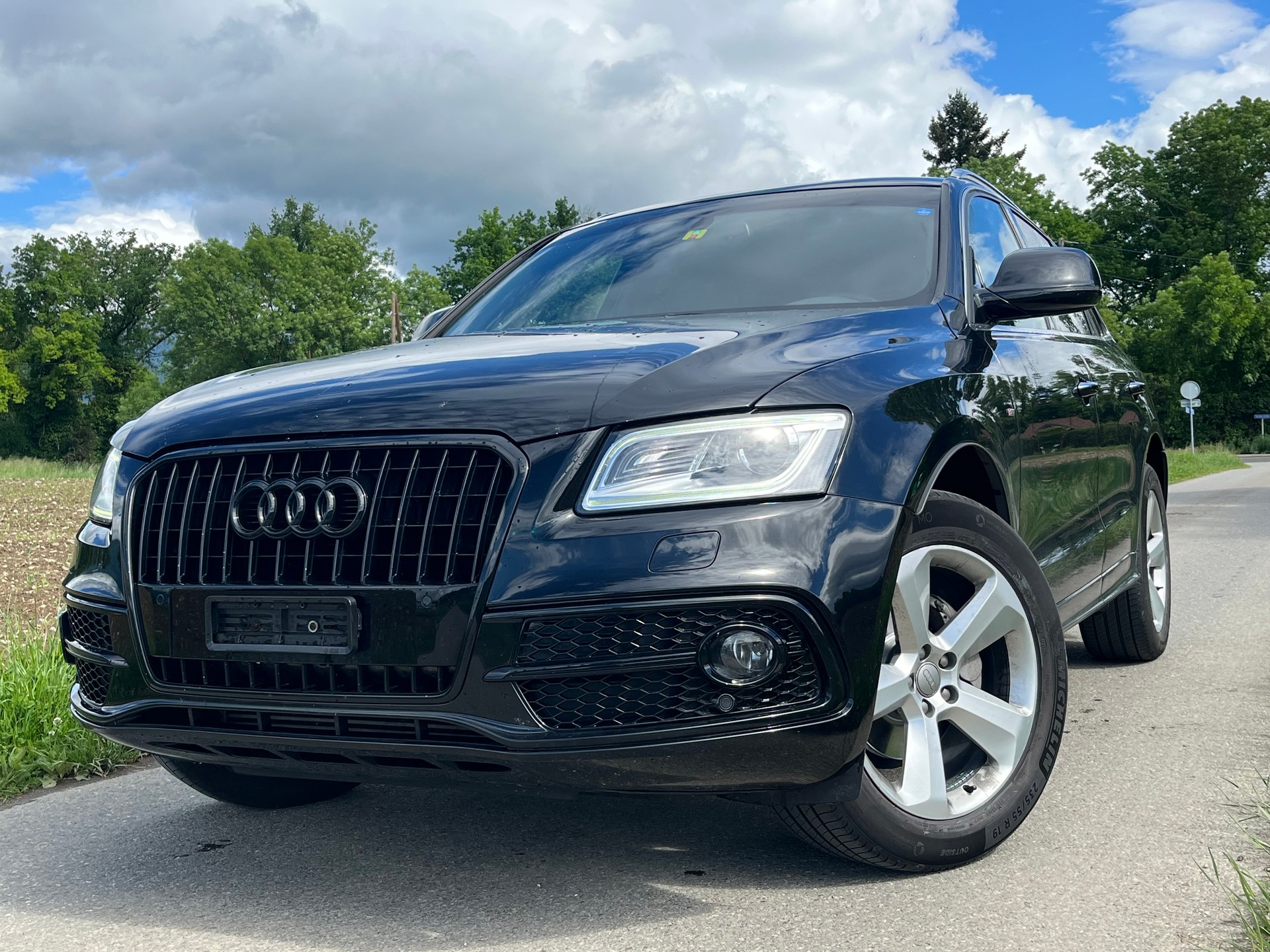 AUDI Q5 2.0 TFSI quattro S-Line-image-4