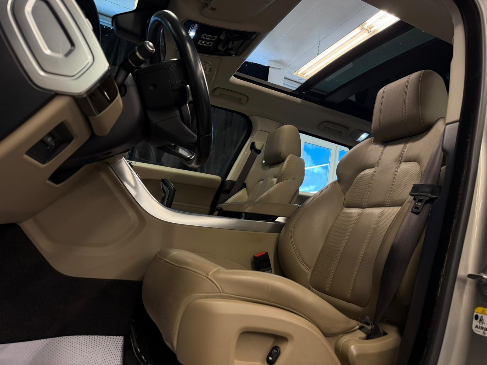 LAND ROVER Range Rover Sport 3.0 TDV6 SE Automatic-image-10