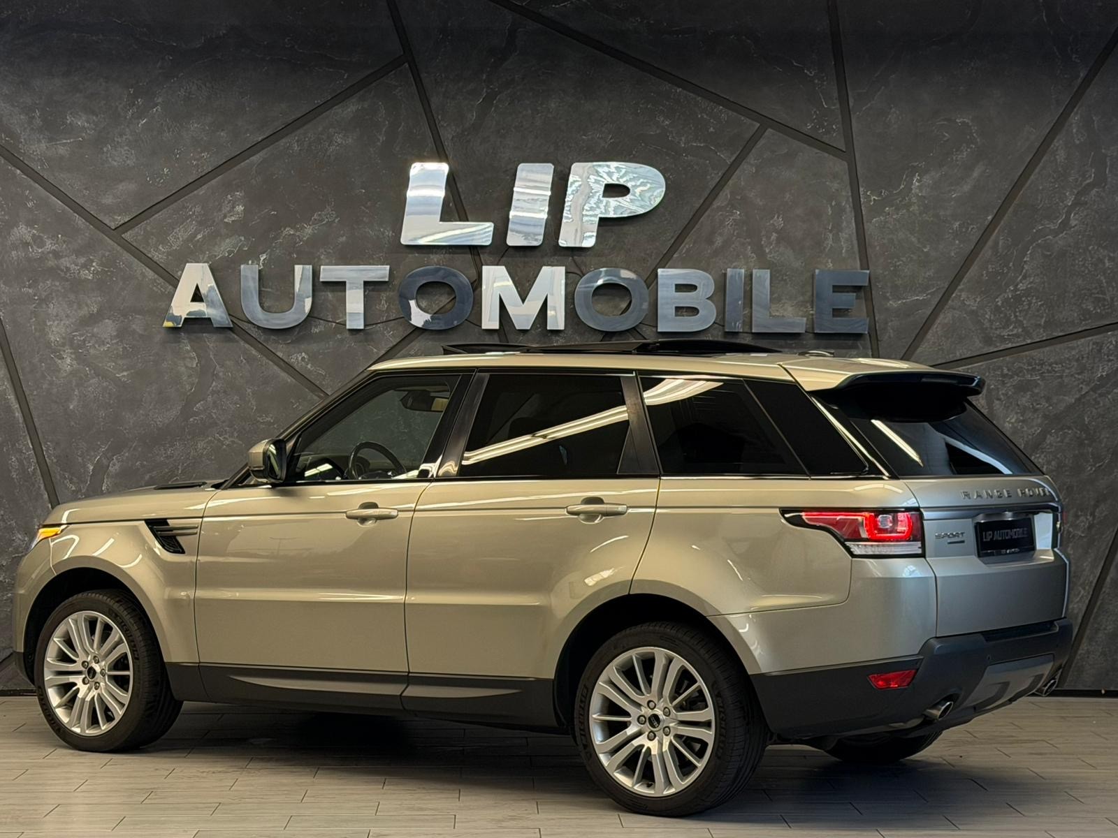 LAND ROVER Range Rover Sport 3.0 TDV6 SE Automatic-image-7