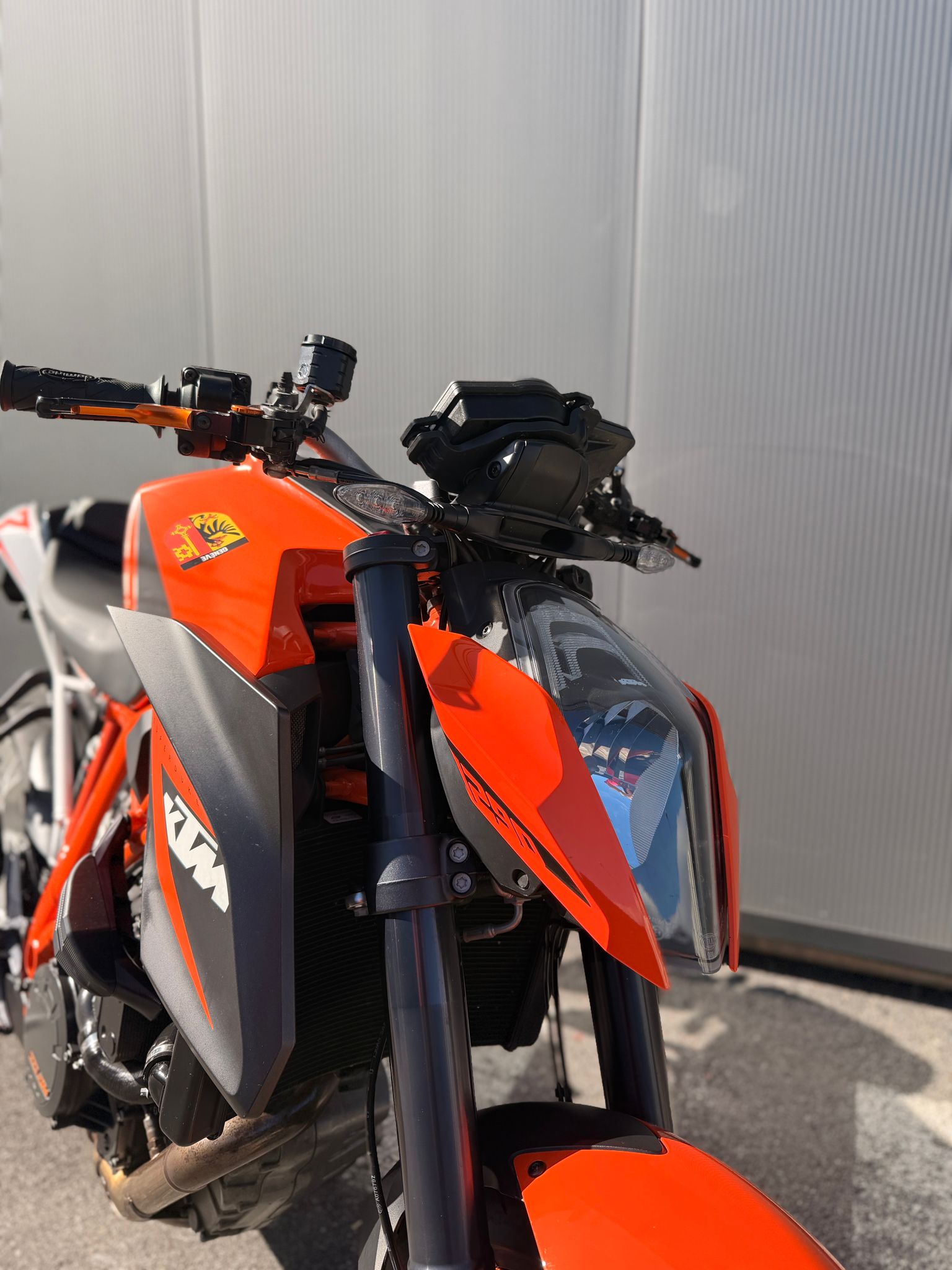 KTM 1290 Super Duke R-image-4