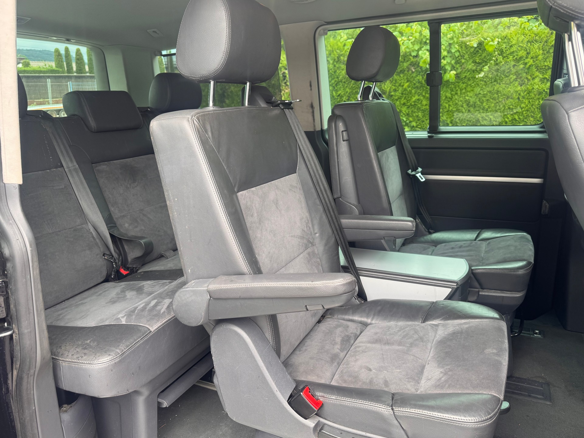 VW Multivan TDI 4M-image-12