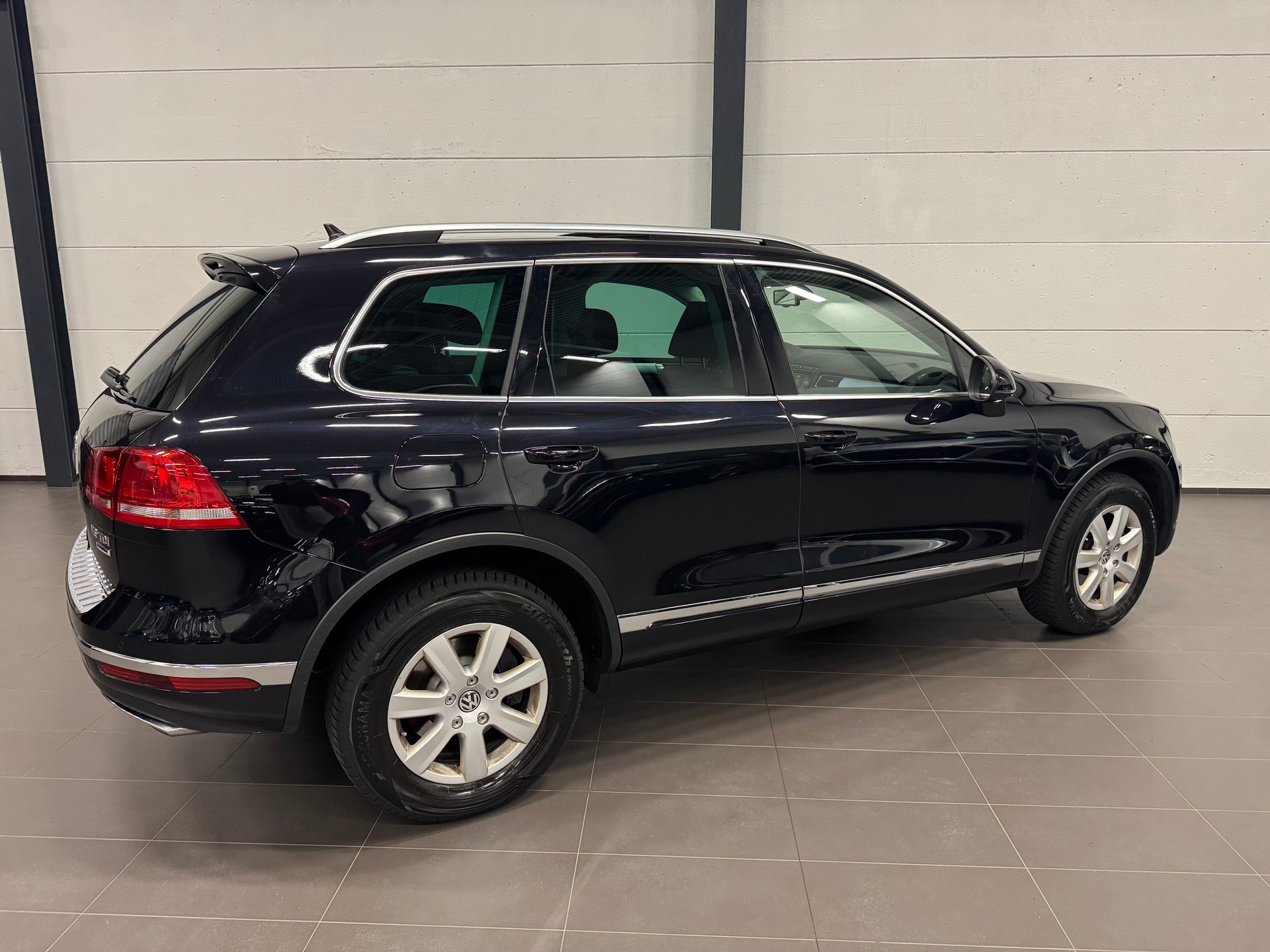 VW Touareg 3.0 TDI BlueMotion Technology Tiptronic-image-9