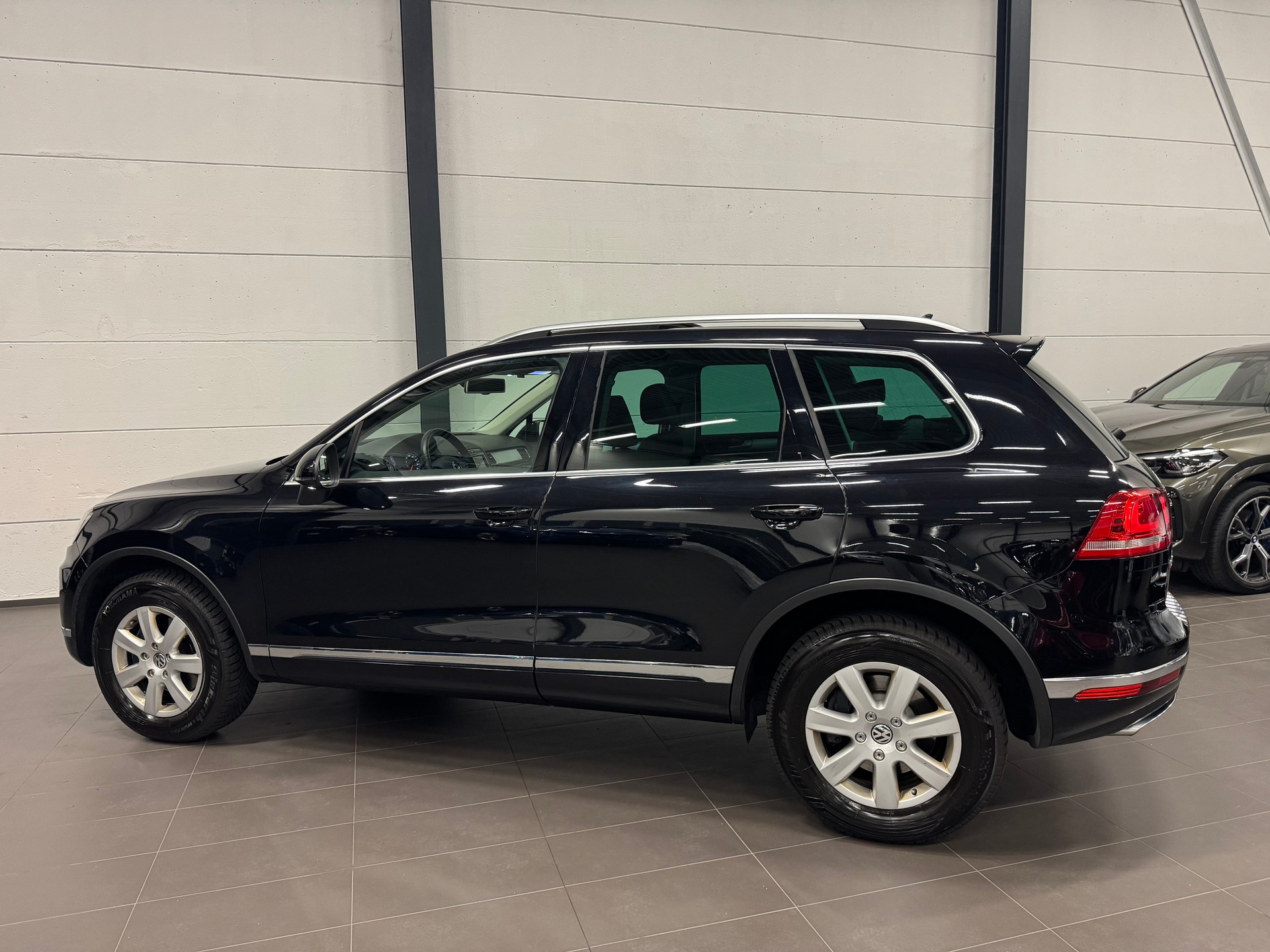 VW Touareg 3.0 TDI BlueMotion Technology Tiptronic-image-10