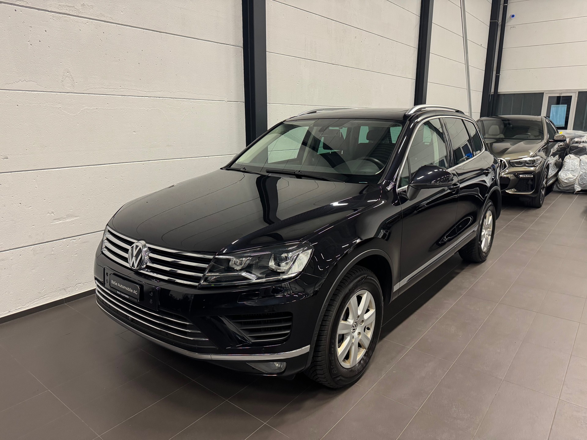 VW Touareg 3.0 TDI BlueMotion Technology Tiptronic-showroom-element-2
