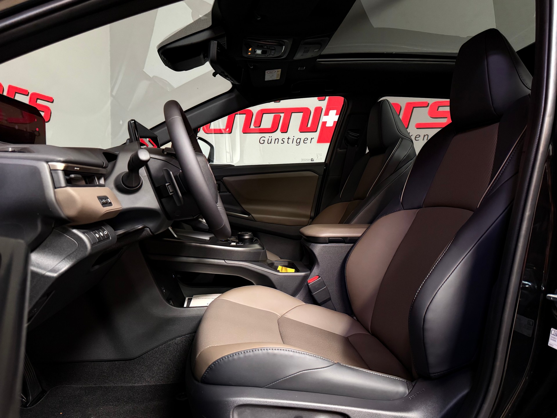 TOYOTA bZ4X Touring Premium 74.7 kWh AWD 22kw-image-12