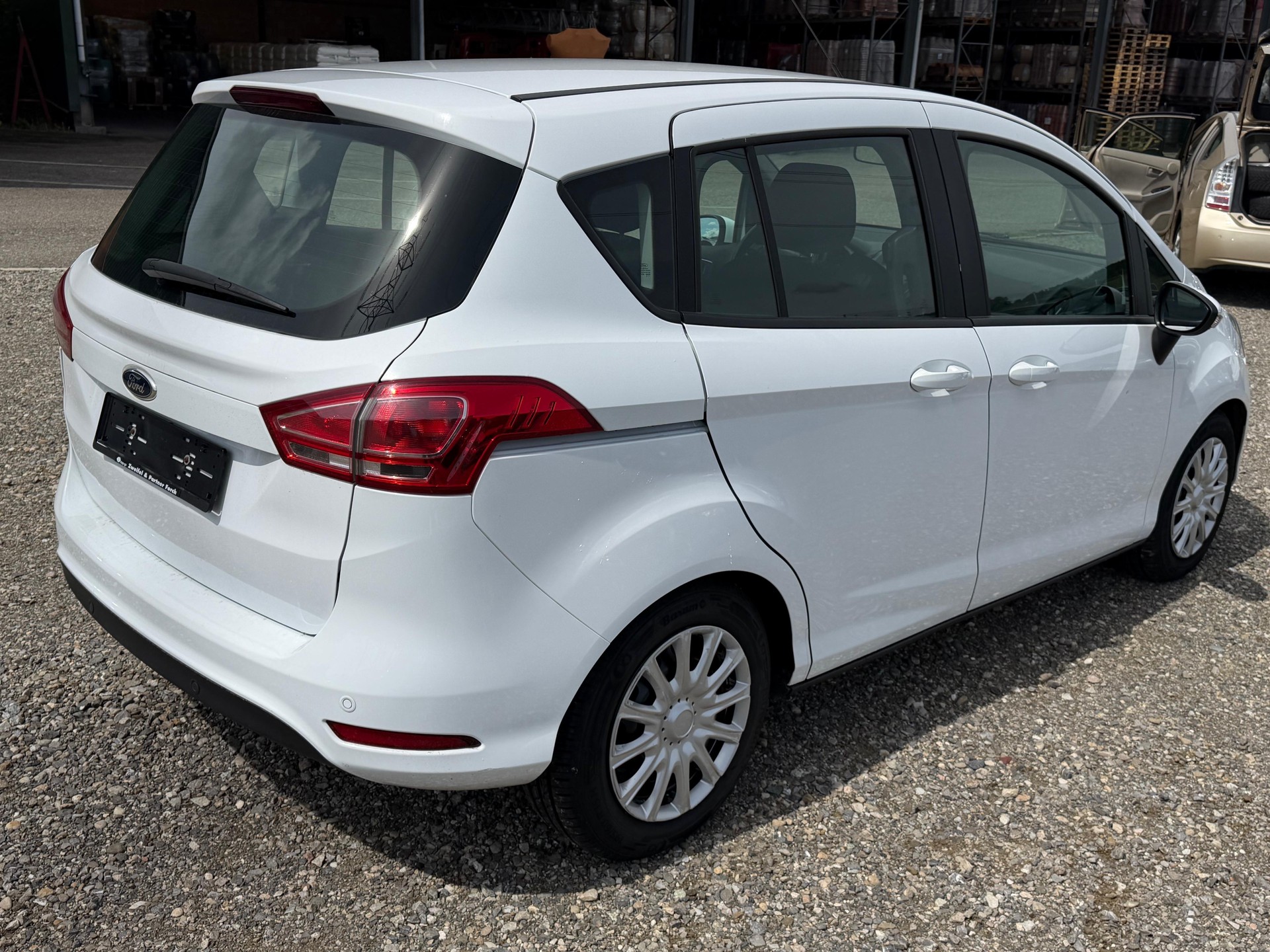 FORD B-Max 1.0 SCTi-image-11