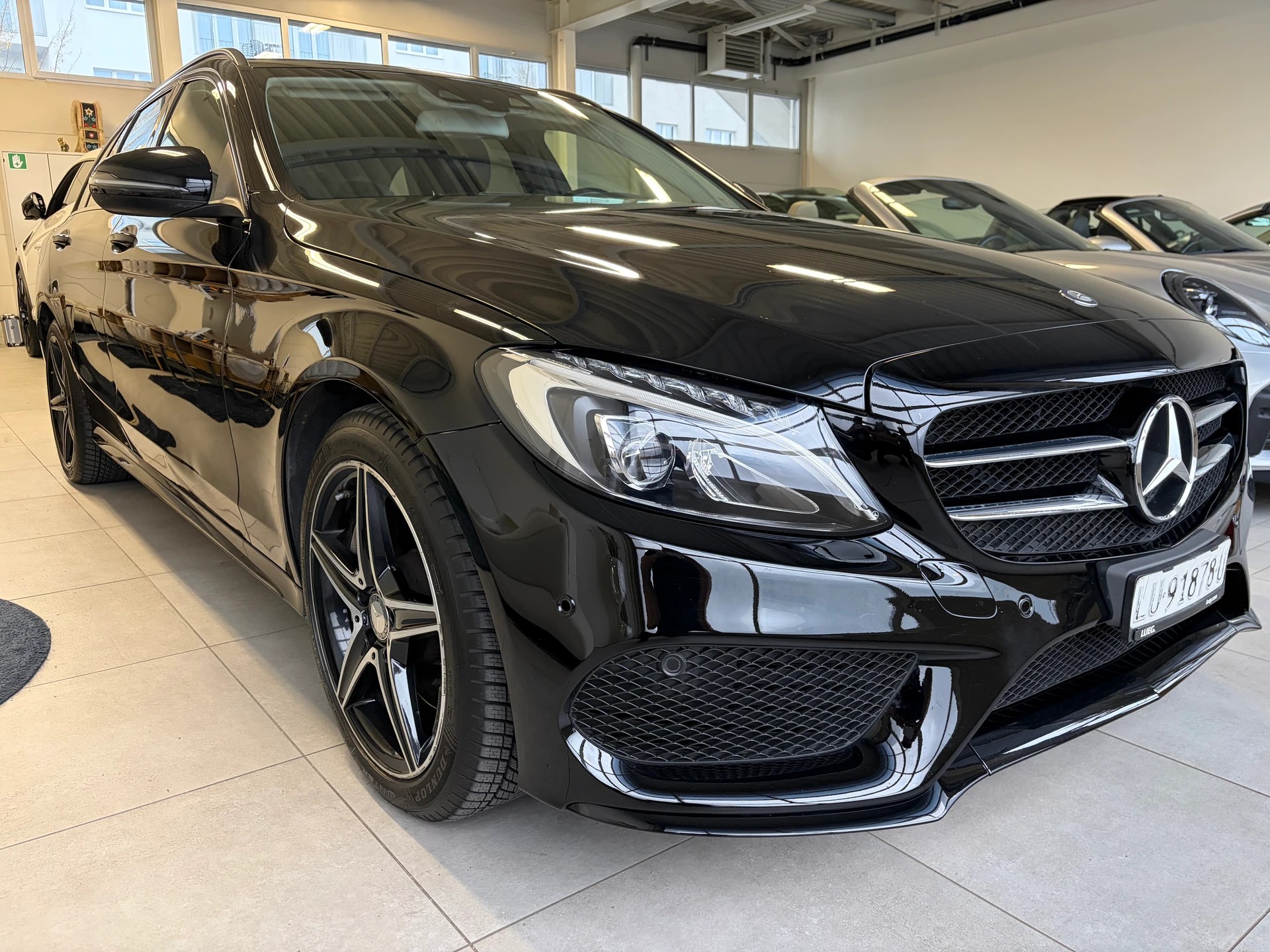 MERCEDES-BENZ C 250 d AMG Line 4Matic 9G-Tronic-image-1