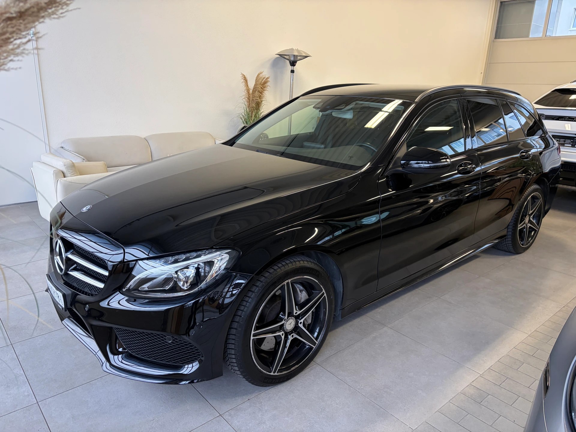 MERCEDES-BENZ C 250 d AMG Line 4Matic 9G-Tronic-image-0