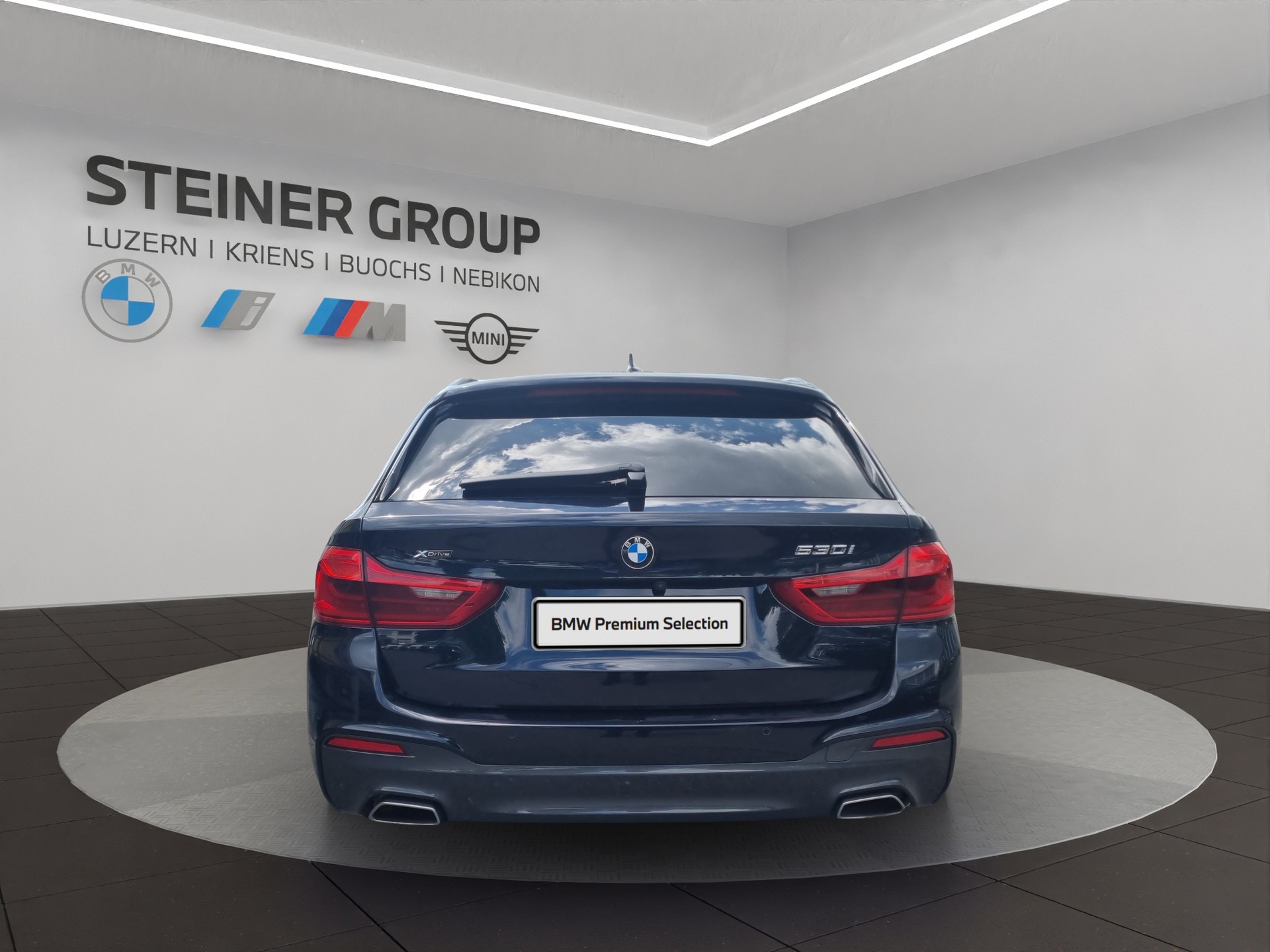 BMW 530i xDrive Touring M Sport-image-5