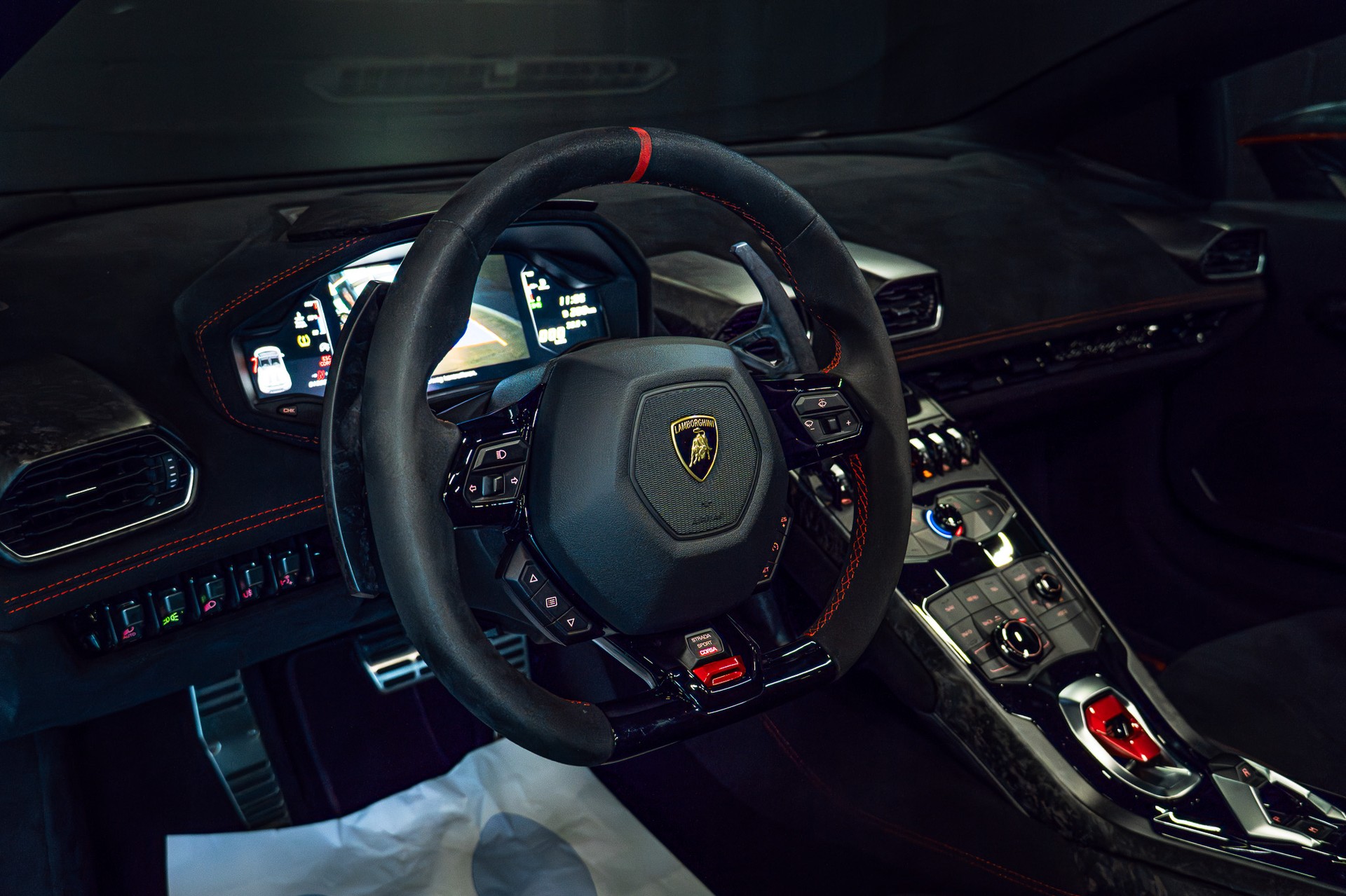 LAMBORGHINI Huracan LP640-4 Spyder Performante DCT / CH Auto / Novitec / Liftsystem / Sammlerzustand / tiefste Kilometer in EU-image-12