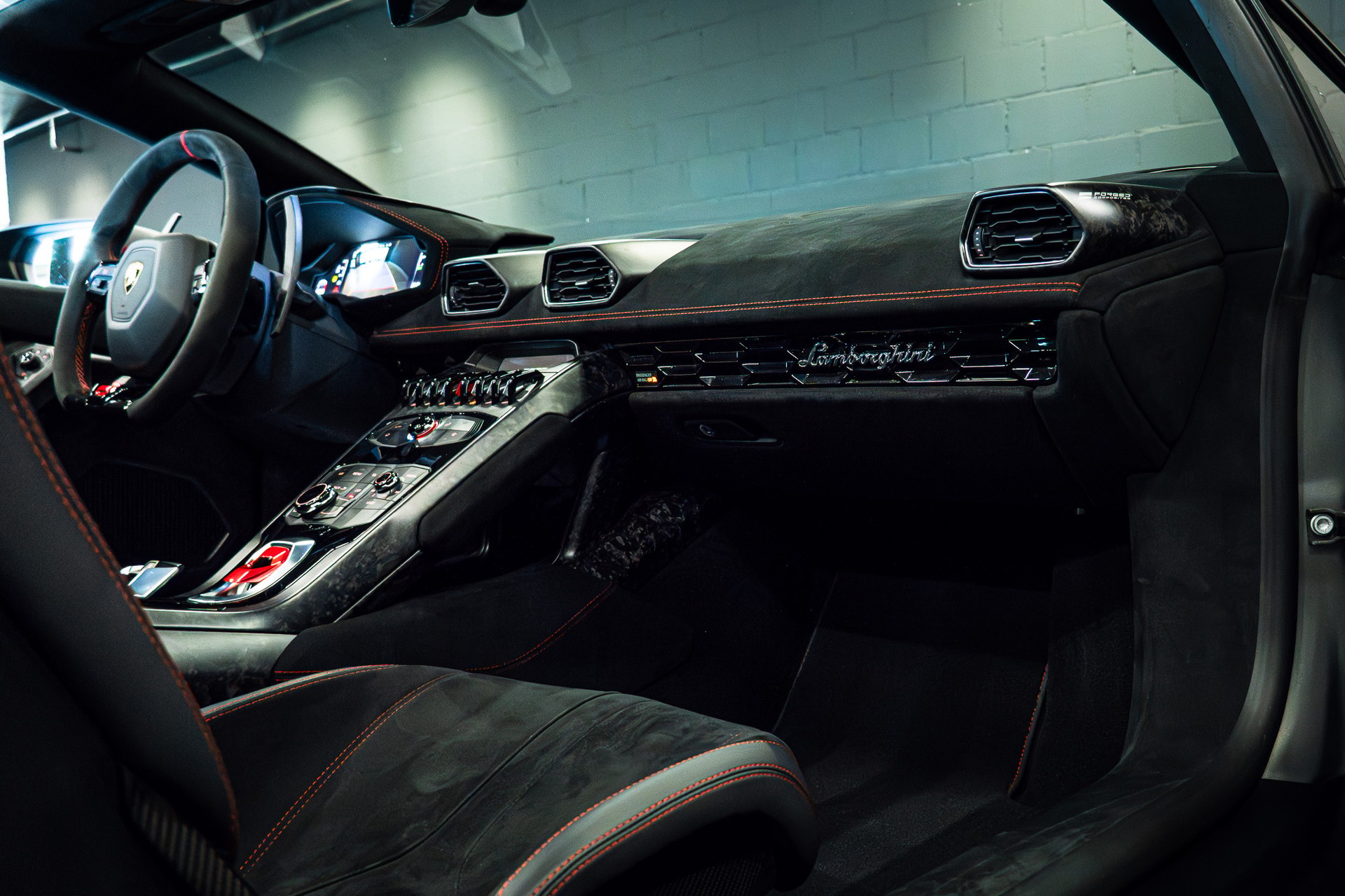 LAMBORGHINI Huracan LP640-4 Spyder Performante DCT / CH Auto / Novitec / Liftsystem / Sammlerzustand / tiefste Kilometer in EU-image-15