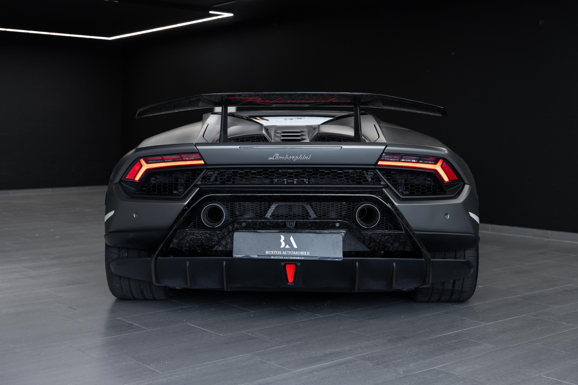 LAMBORGHINI Huracan LP640-4 Spyder Performante DCT / CH Auto / Novitec / Liftsystem / Sammlerzustand / tiefste Kilometer in EU-image-9