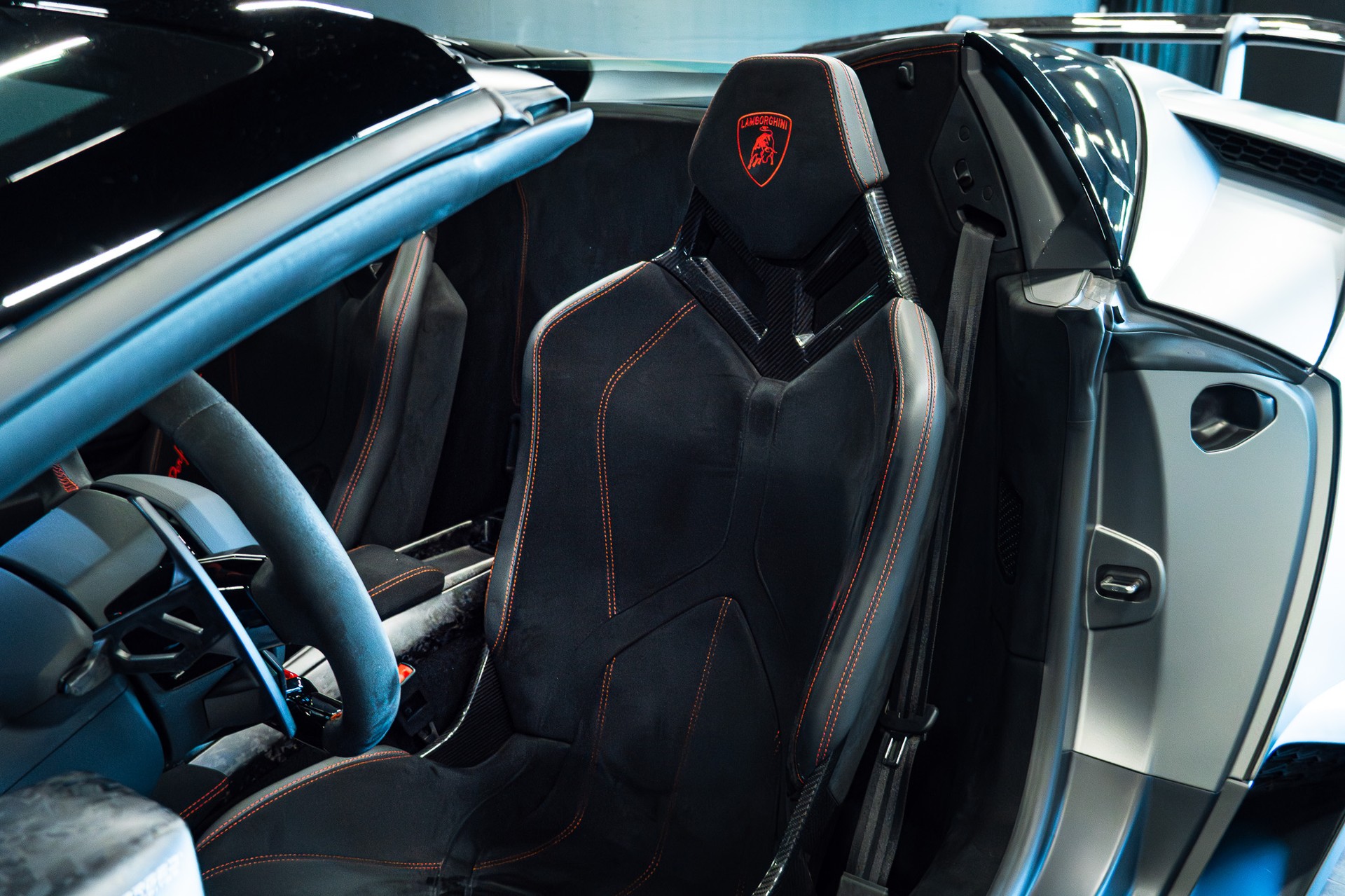 LAMBORGHINI Huracan LP640-4 Spyder Performante DCT / CH Auto / Novitec / Liftsystem / Sammlerzustand / tiefste Kilometer in EU-image-13