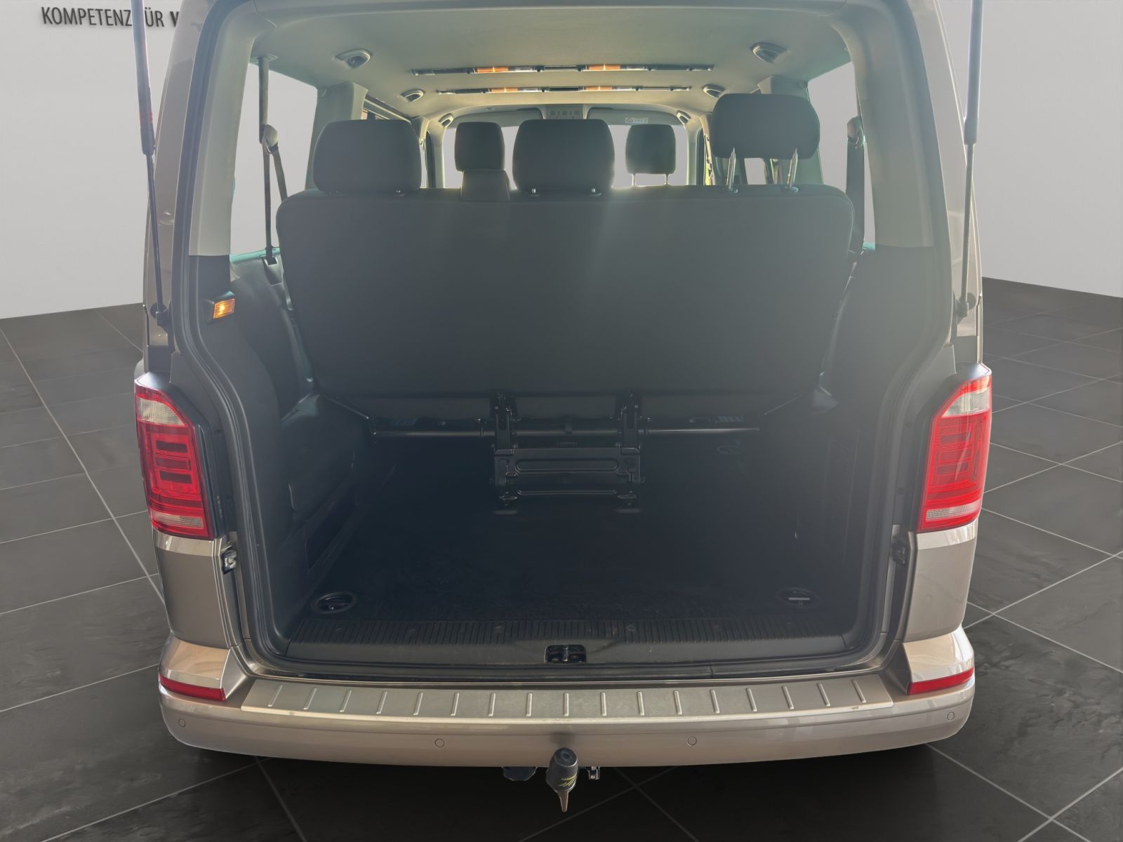 VW T6 Caravelle 3000 2.0 TDI 150 Comfortline DSG-image-10