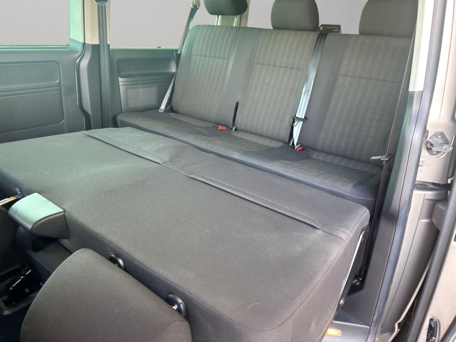 VW T6 Caravelle 3000 2.0 TDI 150 Comfortline DSG-image-9