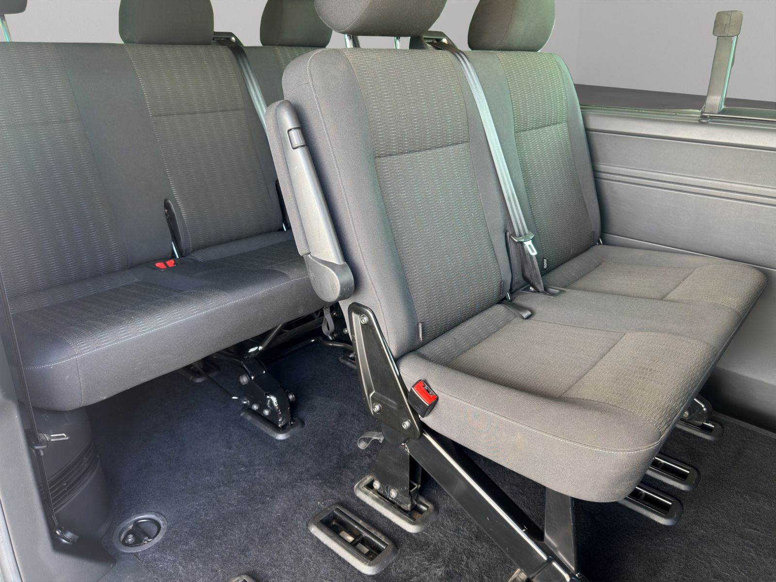 VW T6 Caravelle 3000 2.0 TDI 150 Comfortline DSG-image-11