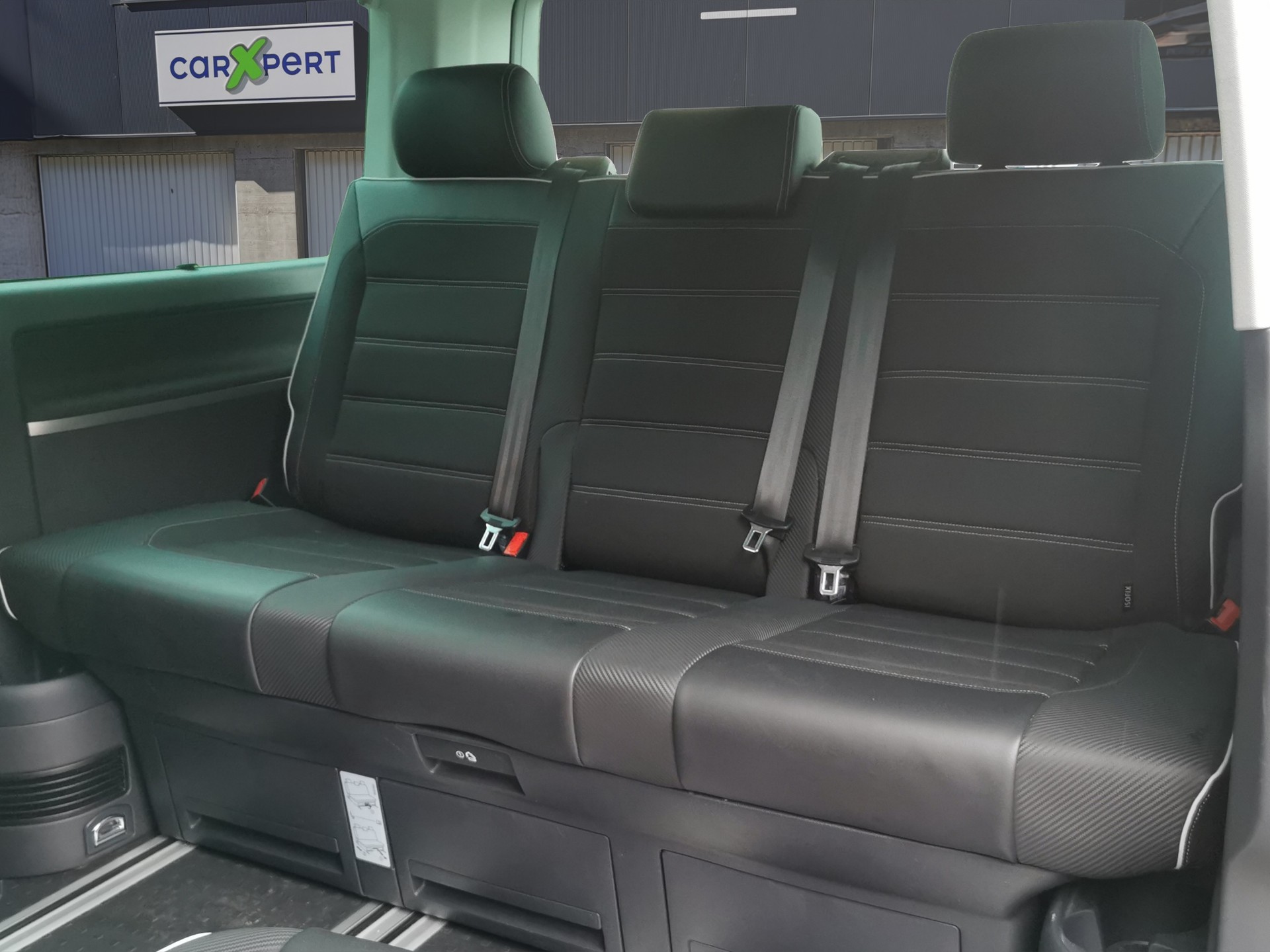 VW T6 Multivan 2.0 Bi-TDI Comfortline 4Motion DSG-image-12